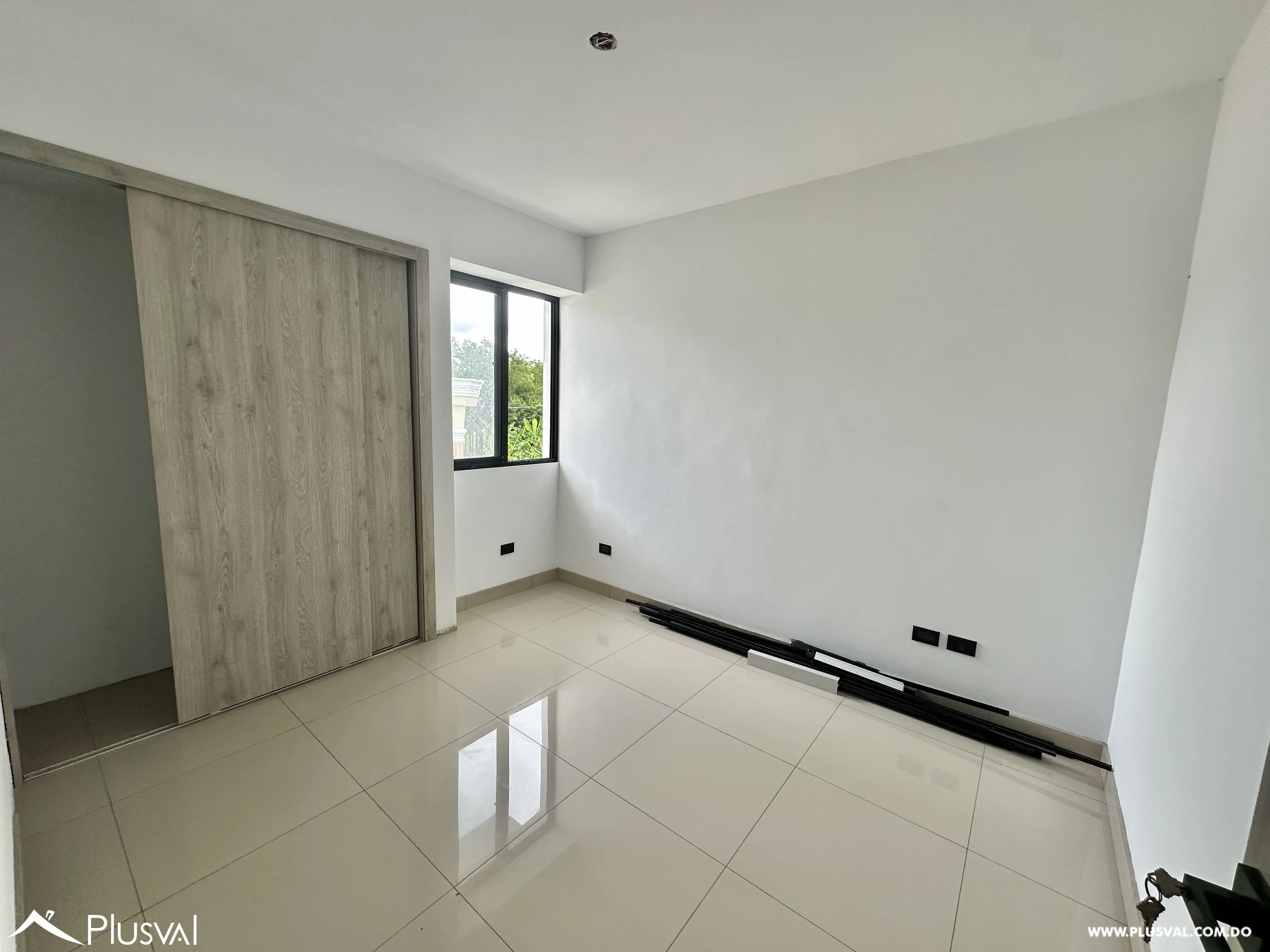 Apartamento de 2 habitaciones en Santo Domingo Este 520308