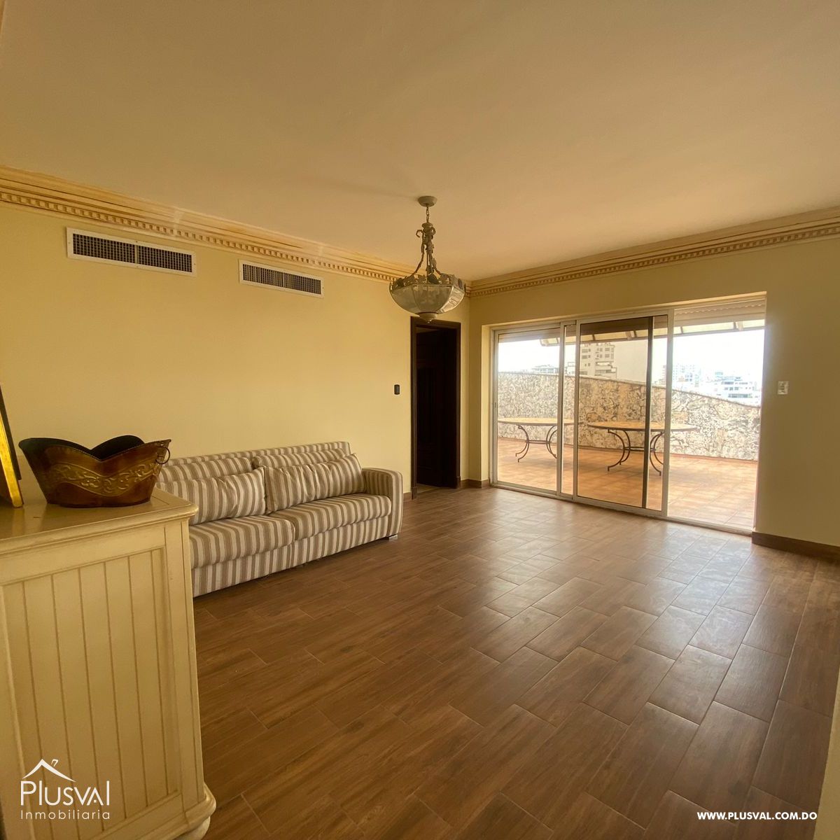 Amplio Penthouse con vistas panorámicas en corazón de Naco 439911