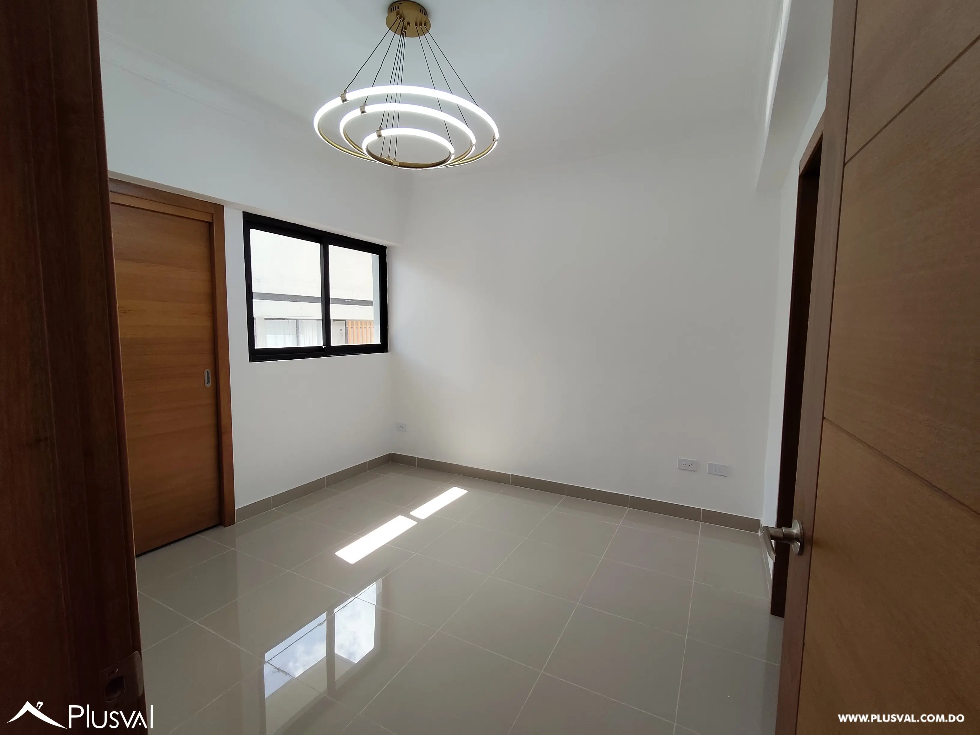 Se Alquila APARTAMENTO DE LUJO LISTO PARA VIVIR EN EL CENTRO DE BELLA VISTA 523151
