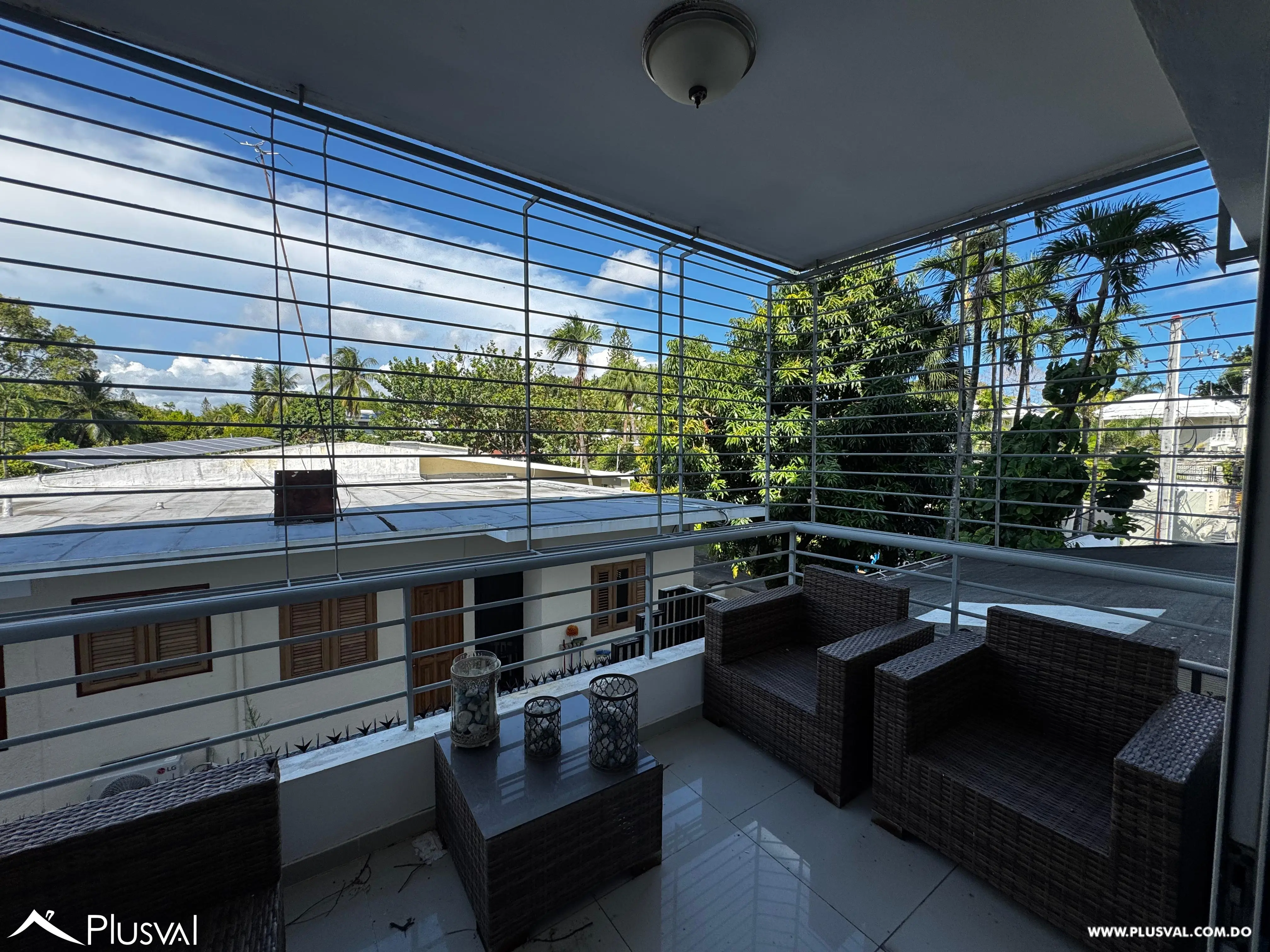 Apartamento en Alquiler   de  3 habitaciones en Viejo Arroyo Hondo 458440