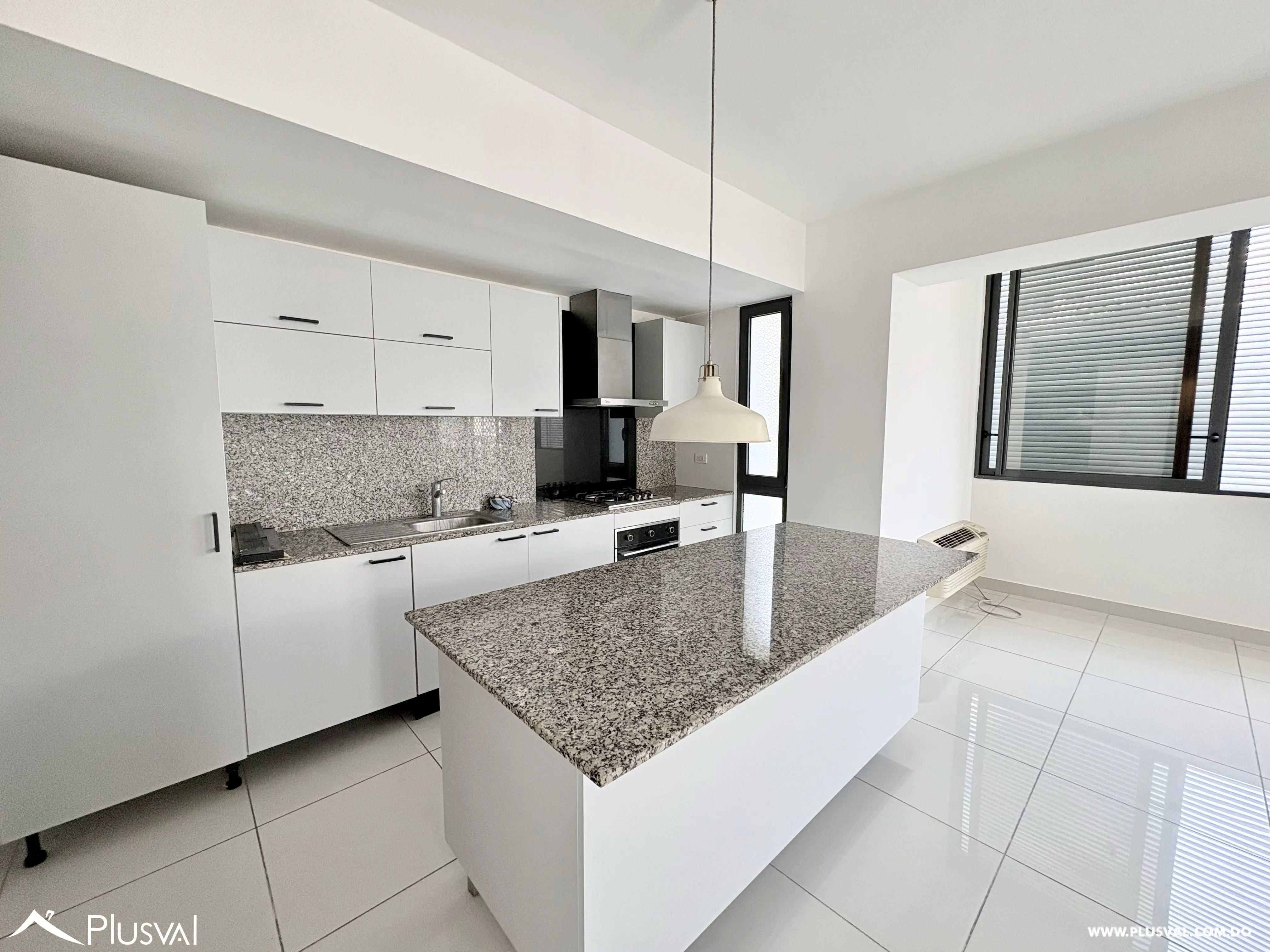 Hermoso apartamento en venta en Evaristo Morales 465258