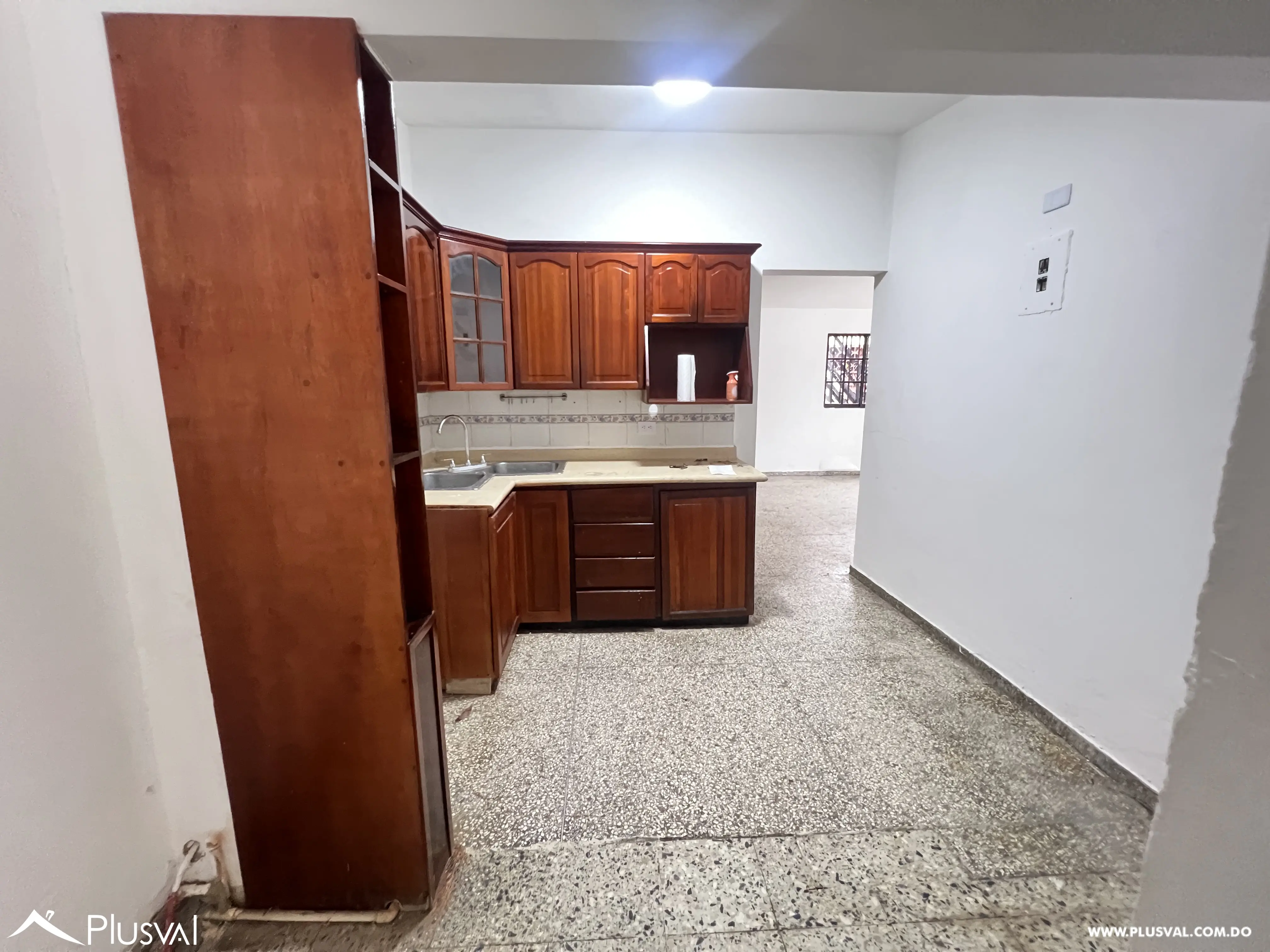 Amplio local en alquiler en Mirador Sur. 470199