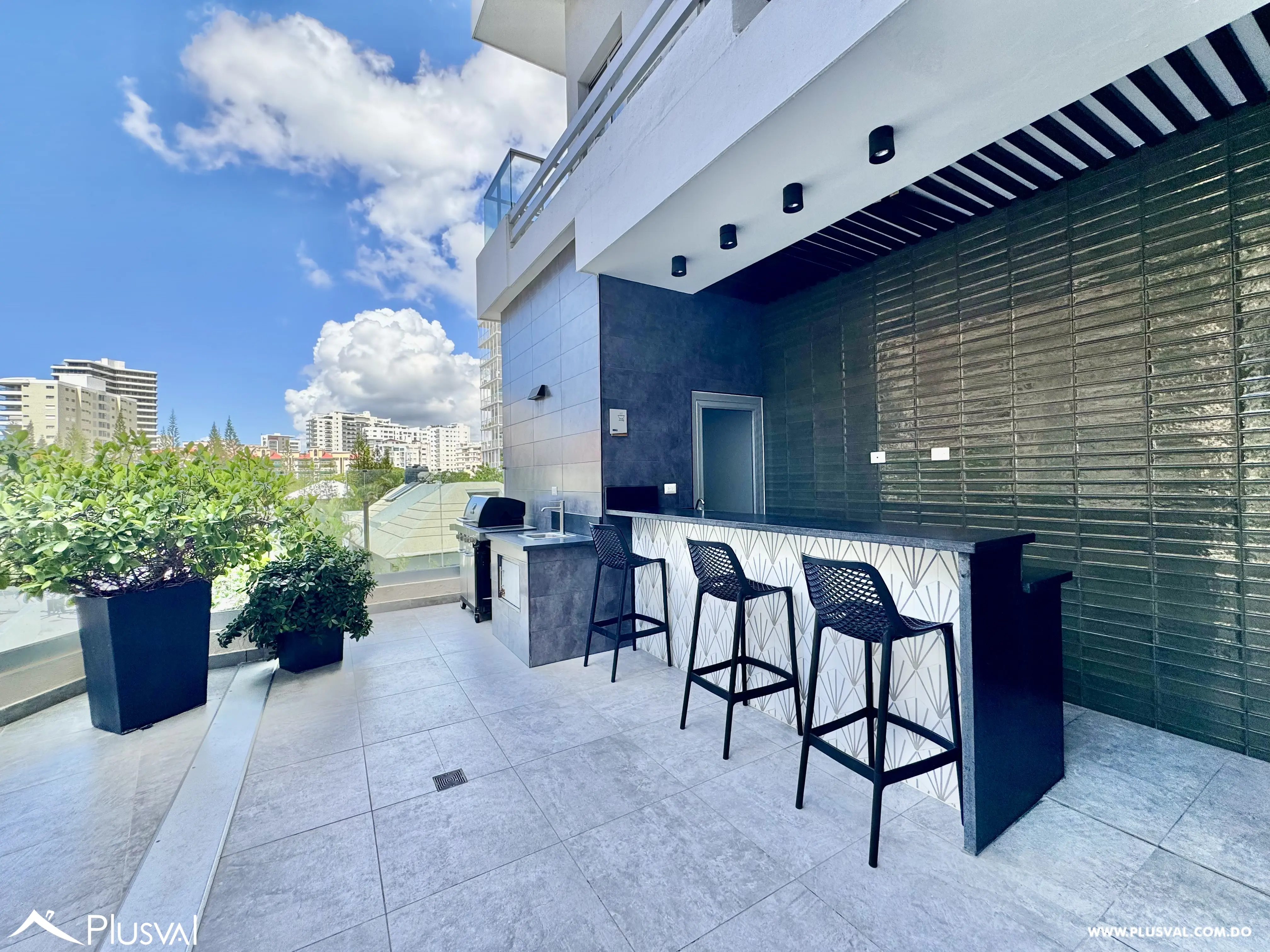 Alquilo Hermoso Apto. Amueblado en La Esperilla 500002