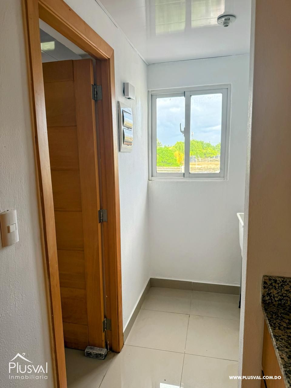 Apartamento de 3 habitaciones en Tropical del Este 482506