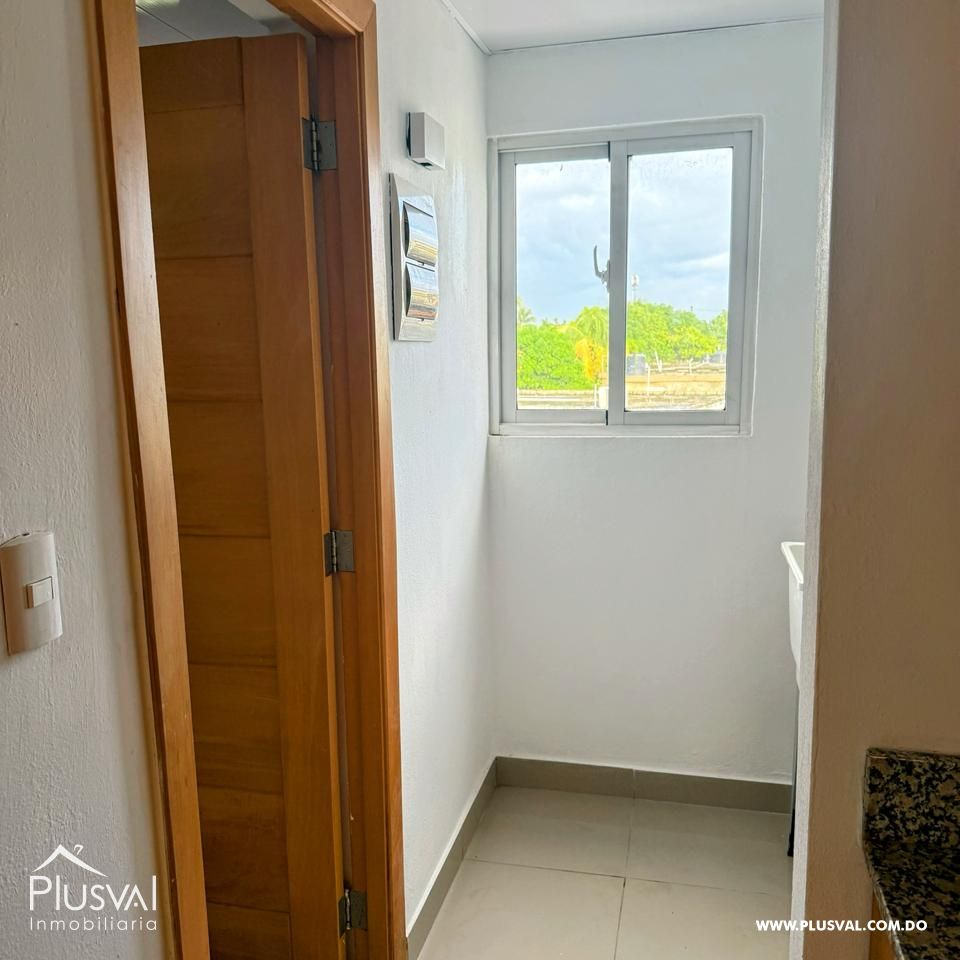 Apartamento de 3 habitaciones en Tropical del Este 482498