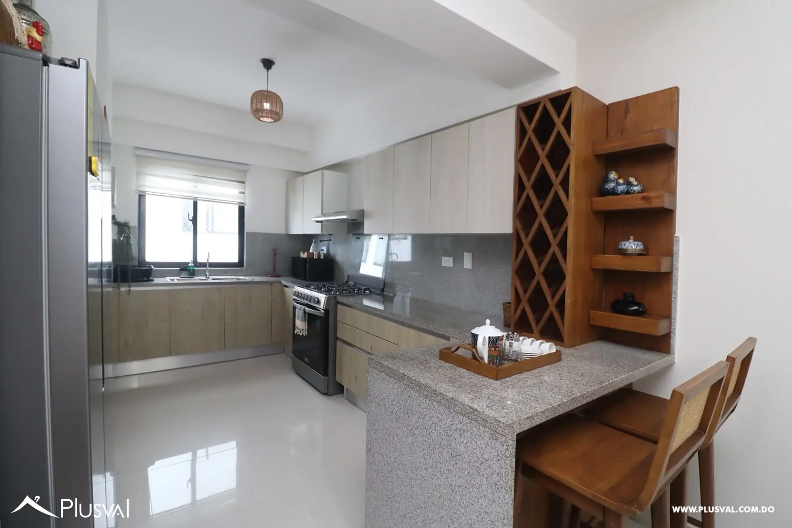 Venta de apartamento en moderna torre de Evaristo Morales 535848