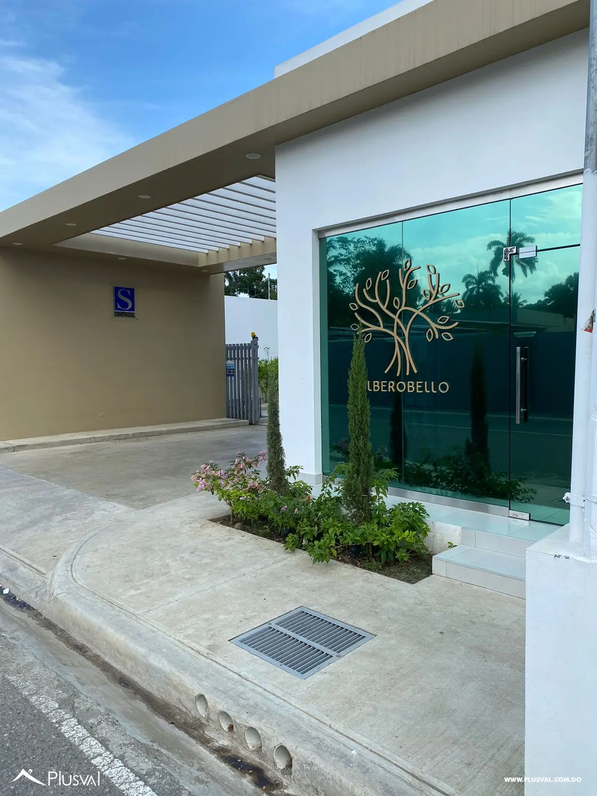 Apartamento en tercer nivel con acceso a atractivas amenidades 466815