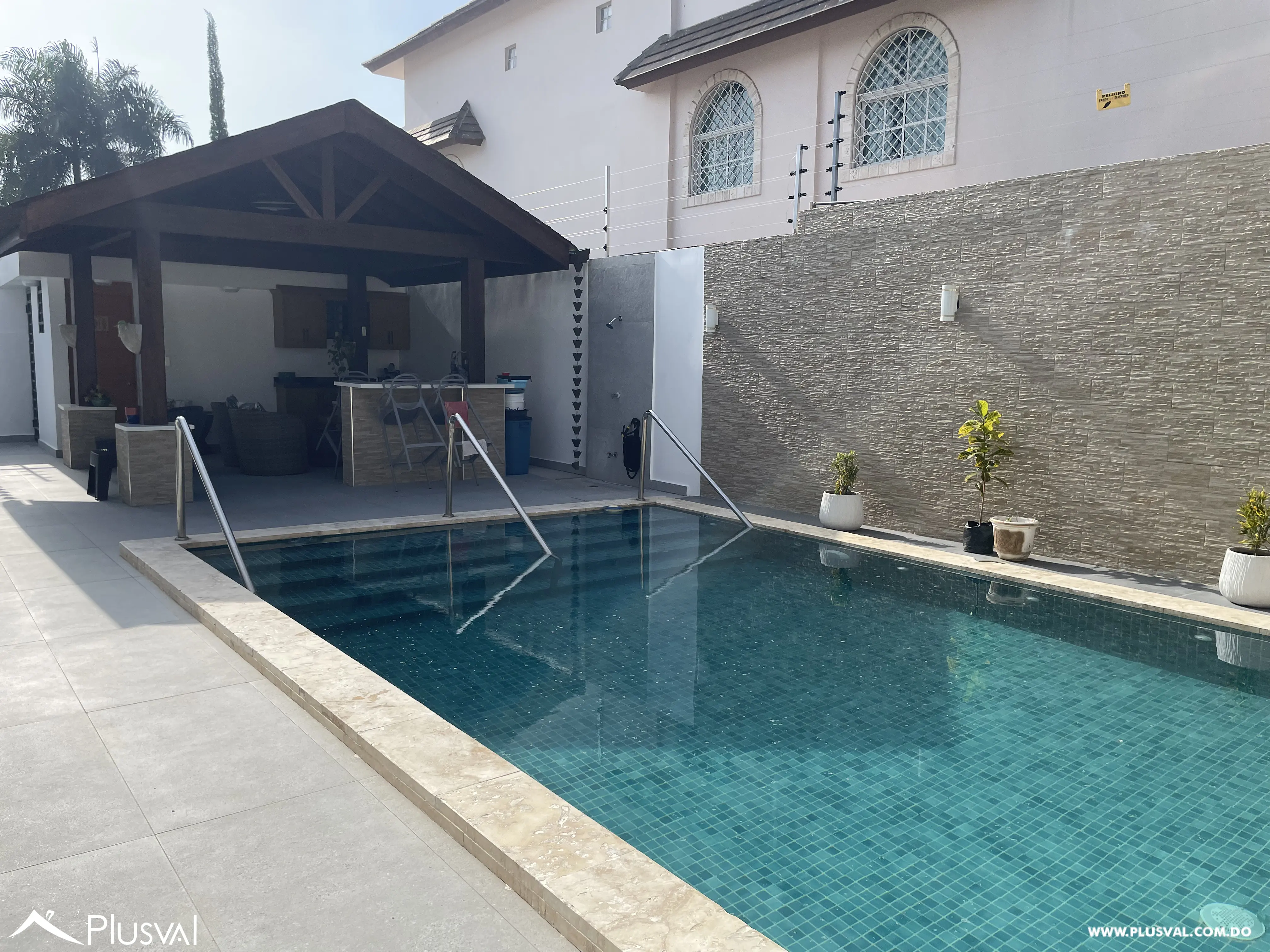 Casa Amplia y Amueblada en Residencial Gamundi, La Vega 520785