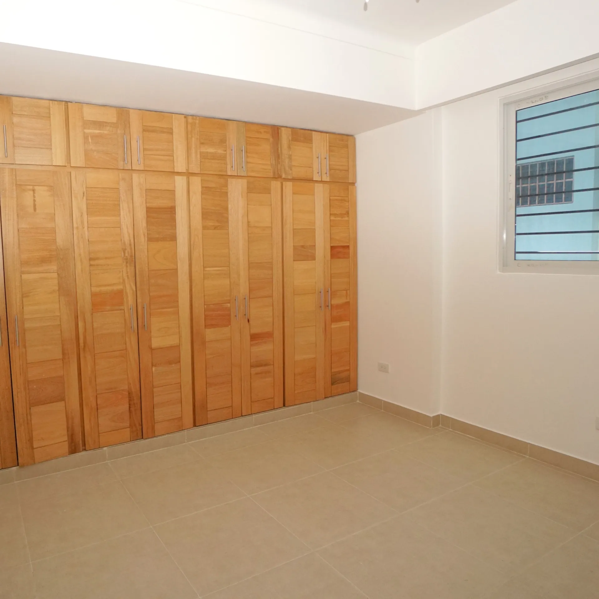 Apartamento en Alquiler, Evaristo Morales 438223