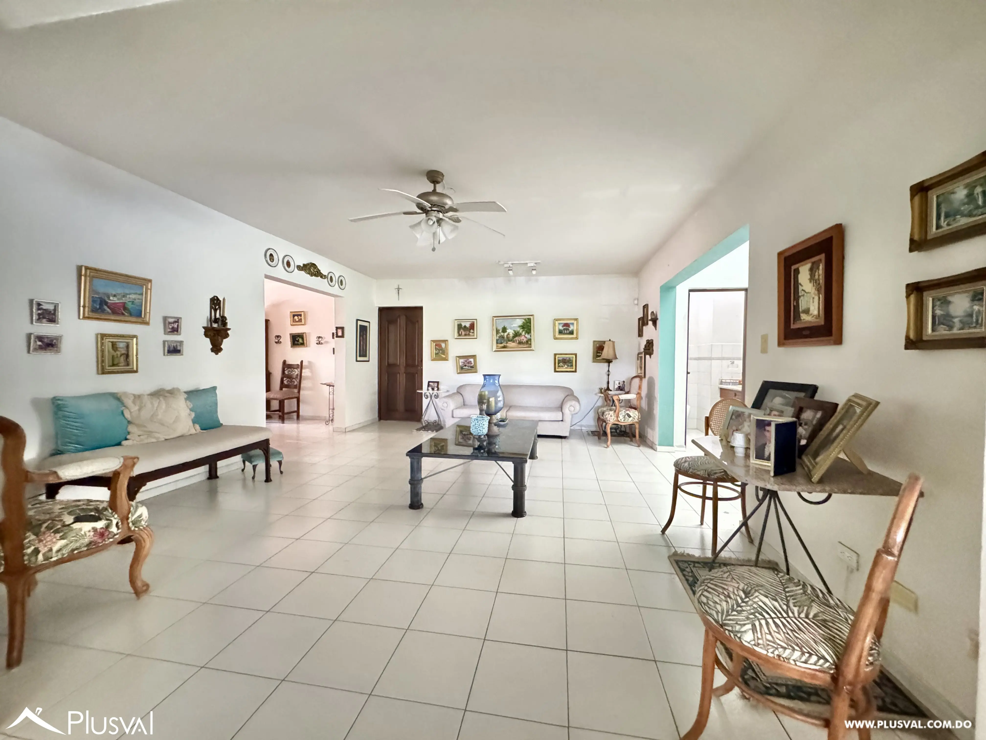 Vendo Maravillosa Casa de 2 Niveles en Los Cacicazgos 519170
