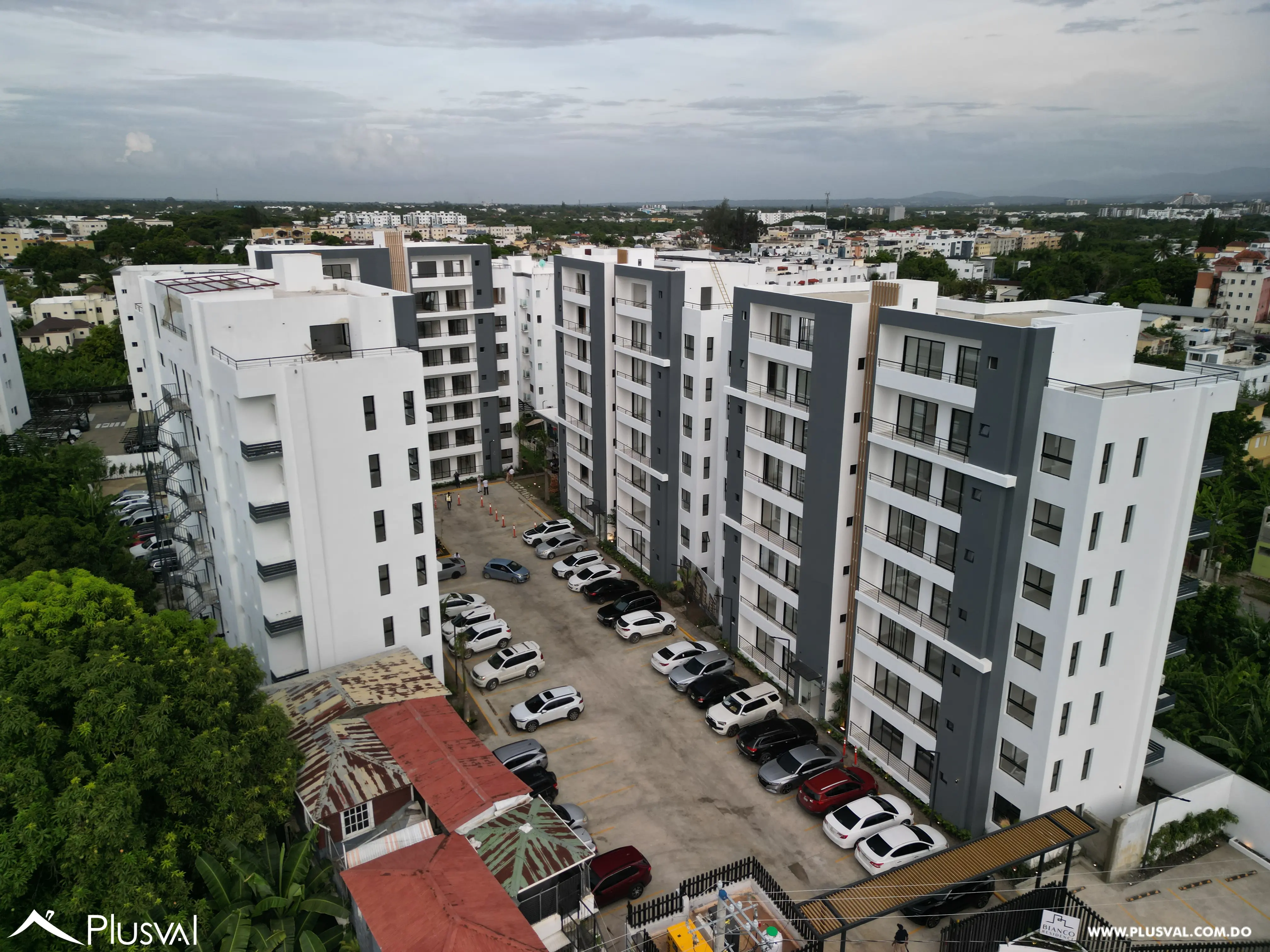 Modernas torres de apartamentos ubicadas en una zona estratégica, Las Damas, en la ciudad de Santiago 455530