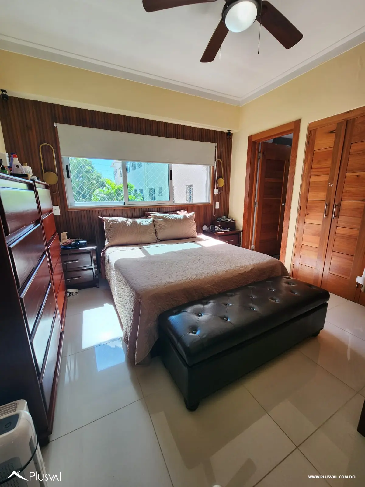 Apartamento de 3 habitaciones en  Evaristo Morales 480436