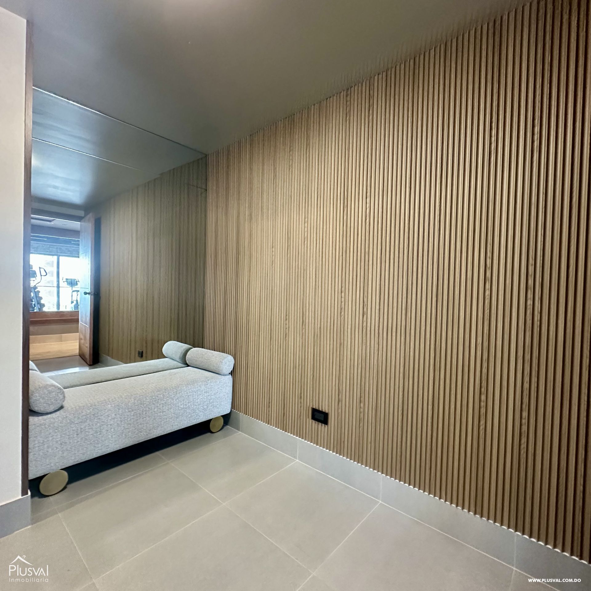 Apartamento en Alquiler a estrenar, incluye linea blanca, en Serralles, DN 427500