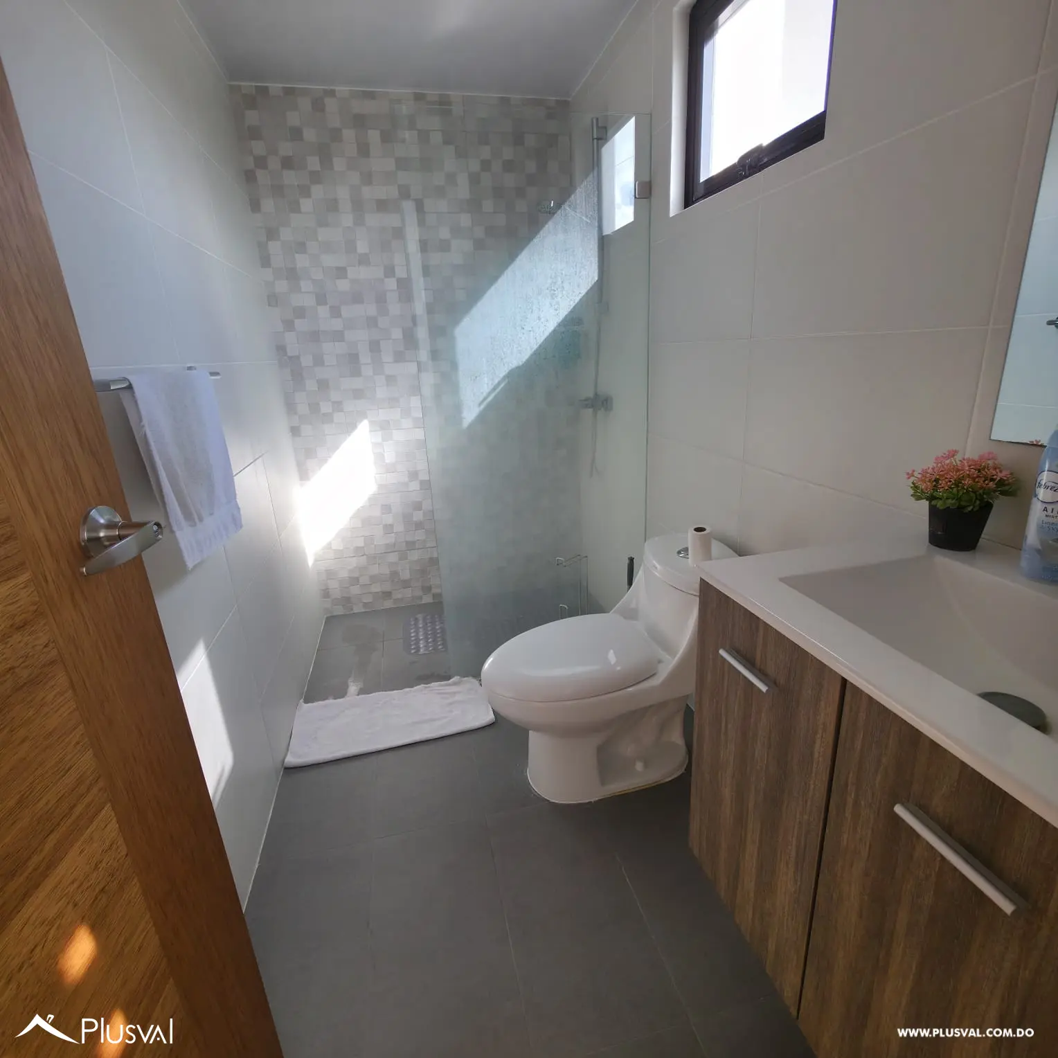 Se vende excelente apartamento en zona universitaria amueblado 471464