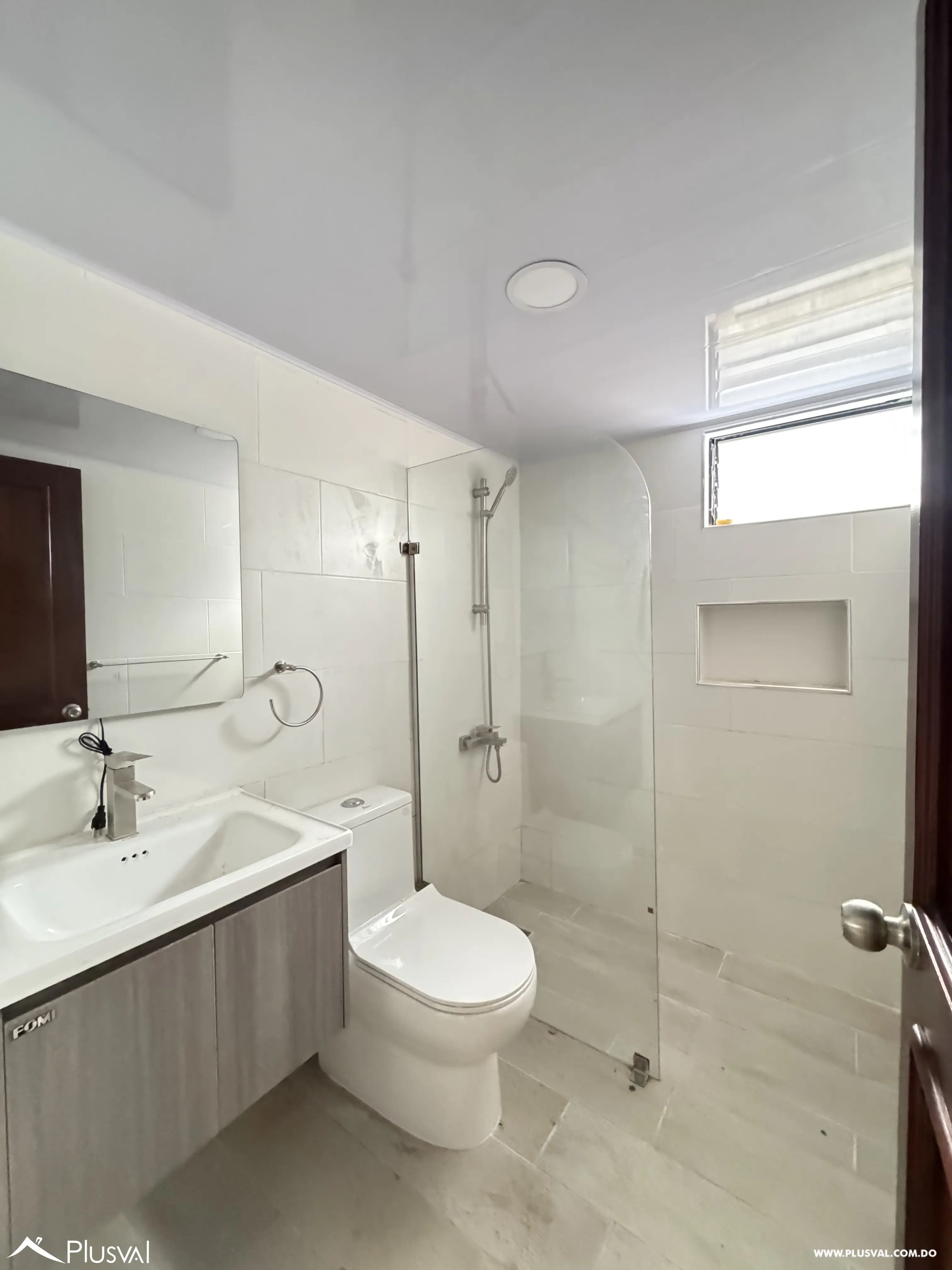 Alquilo Amplio Apto Clásico en Naco 494286