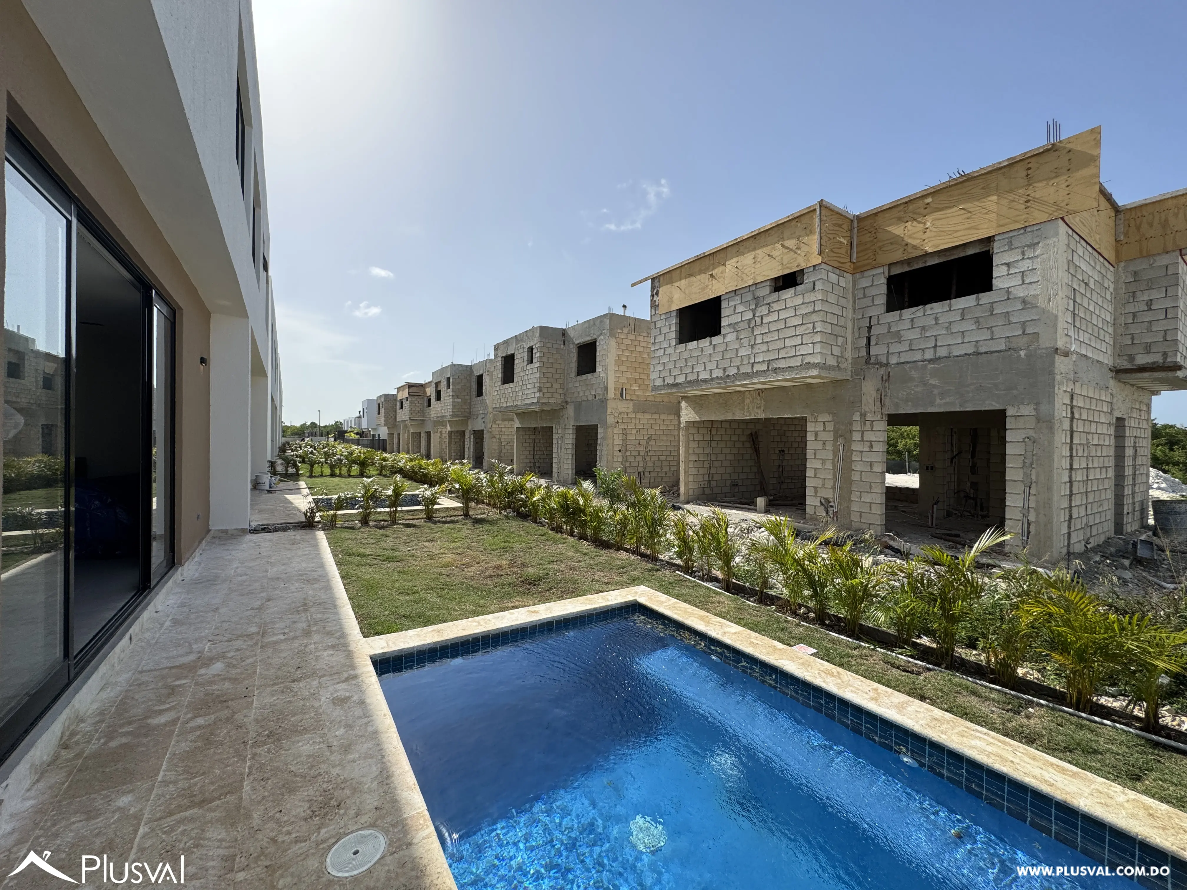 Casas en venta en Vista Cana | 2 y 3 habitaciones con patio privado 524163