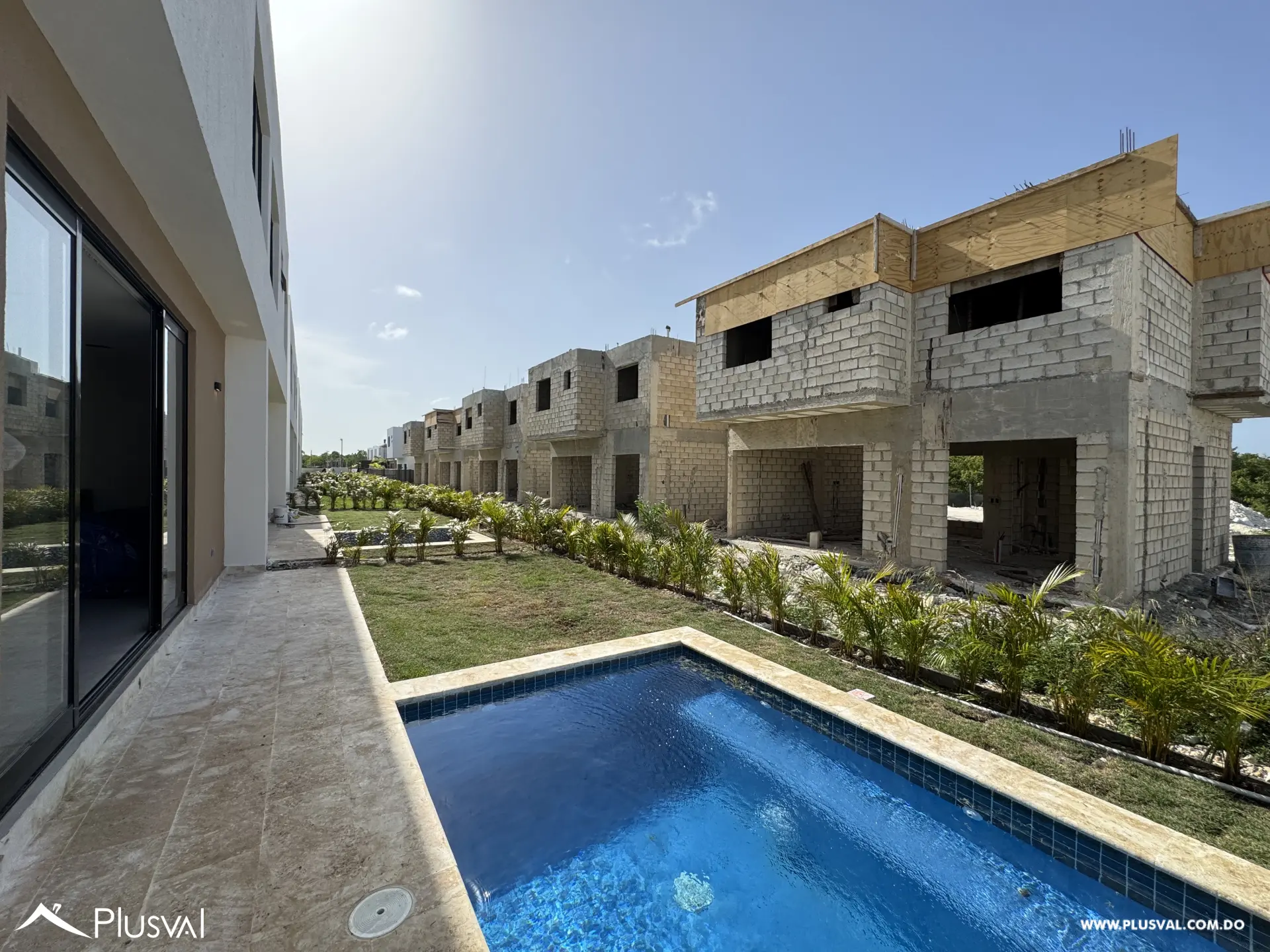 Casas en venta en Vista Cana | 2 y 3 habitaciones con patio privado 524181