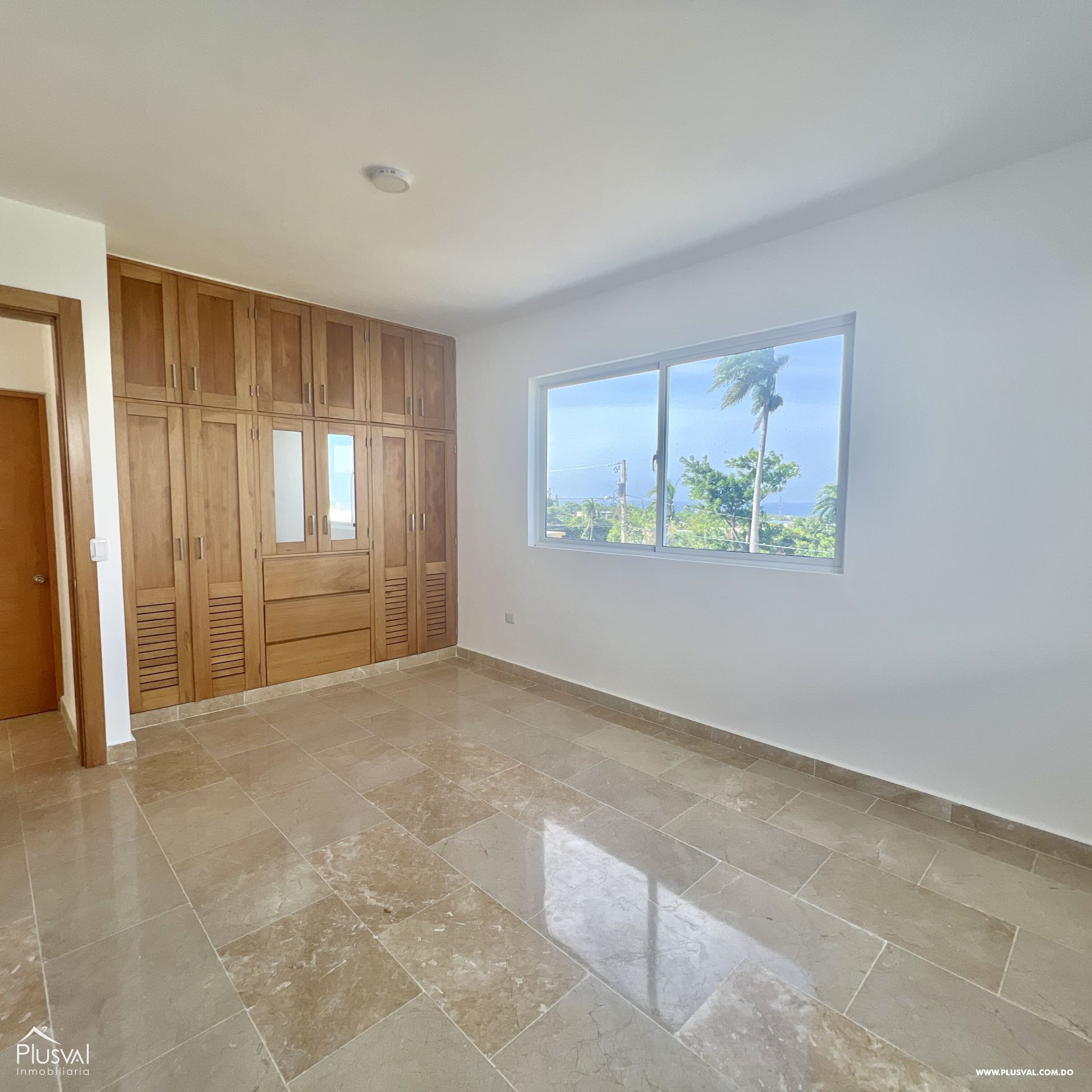 Casas en Venta en Puerto Plata con Dos Terrazas y Patio 306105