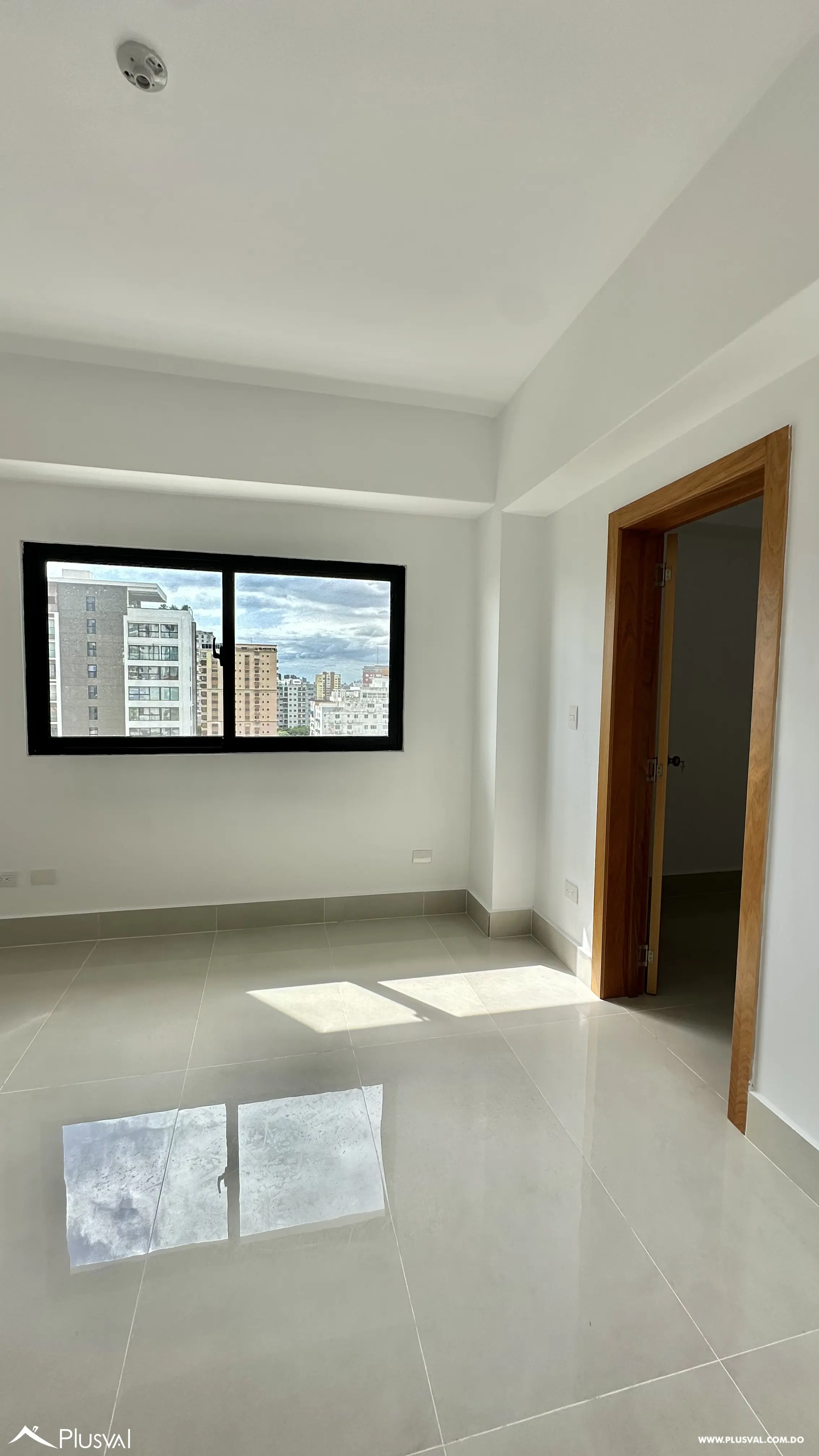 Apartamento en Alquiler en La Esperilla | 1 Habitación con Línea Blanca en Torre con Piscina y Excelentes Amenidades 477516