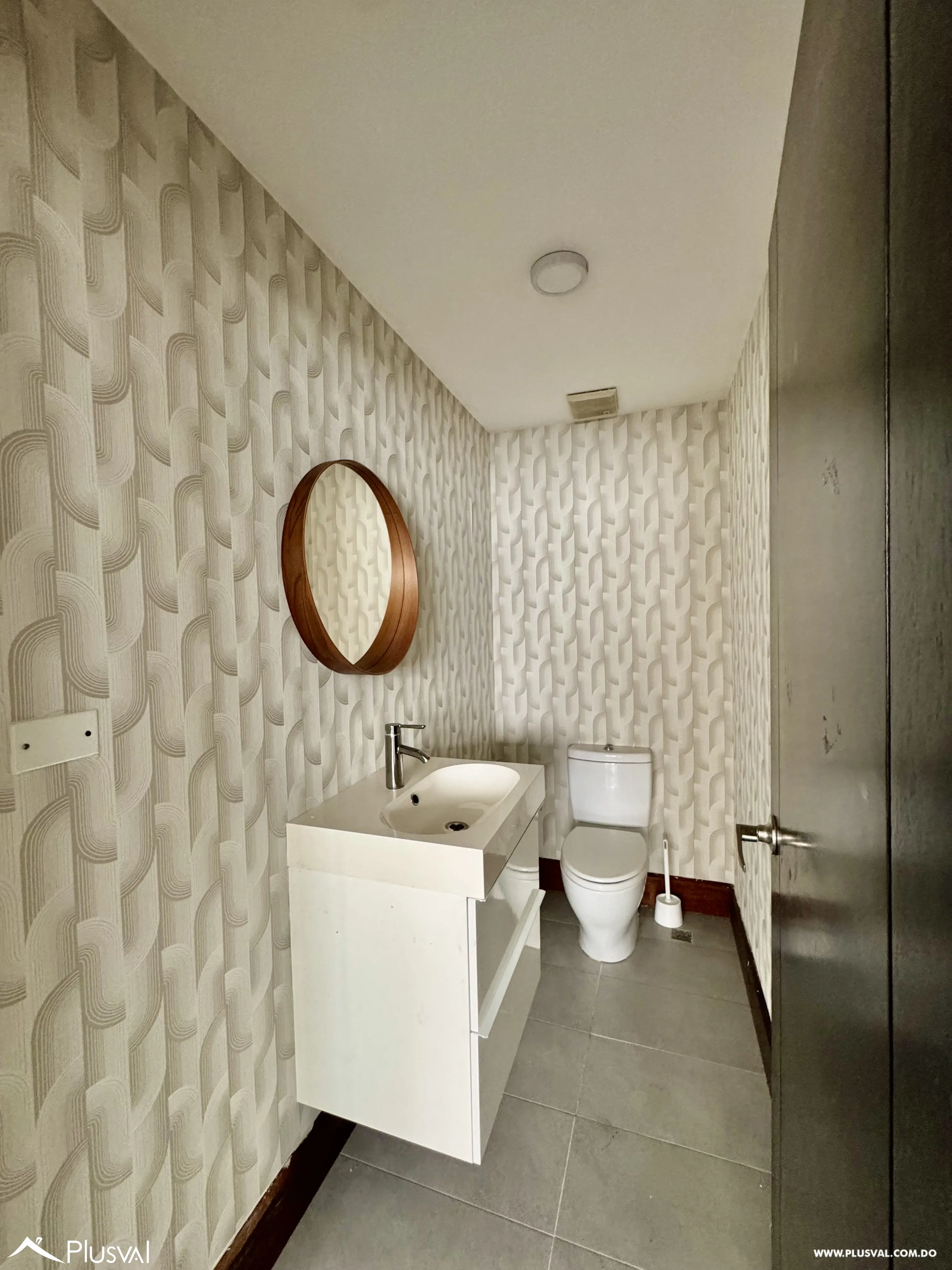 Alquilo Excelente Apartamento en el Corazón de Piantini 493593