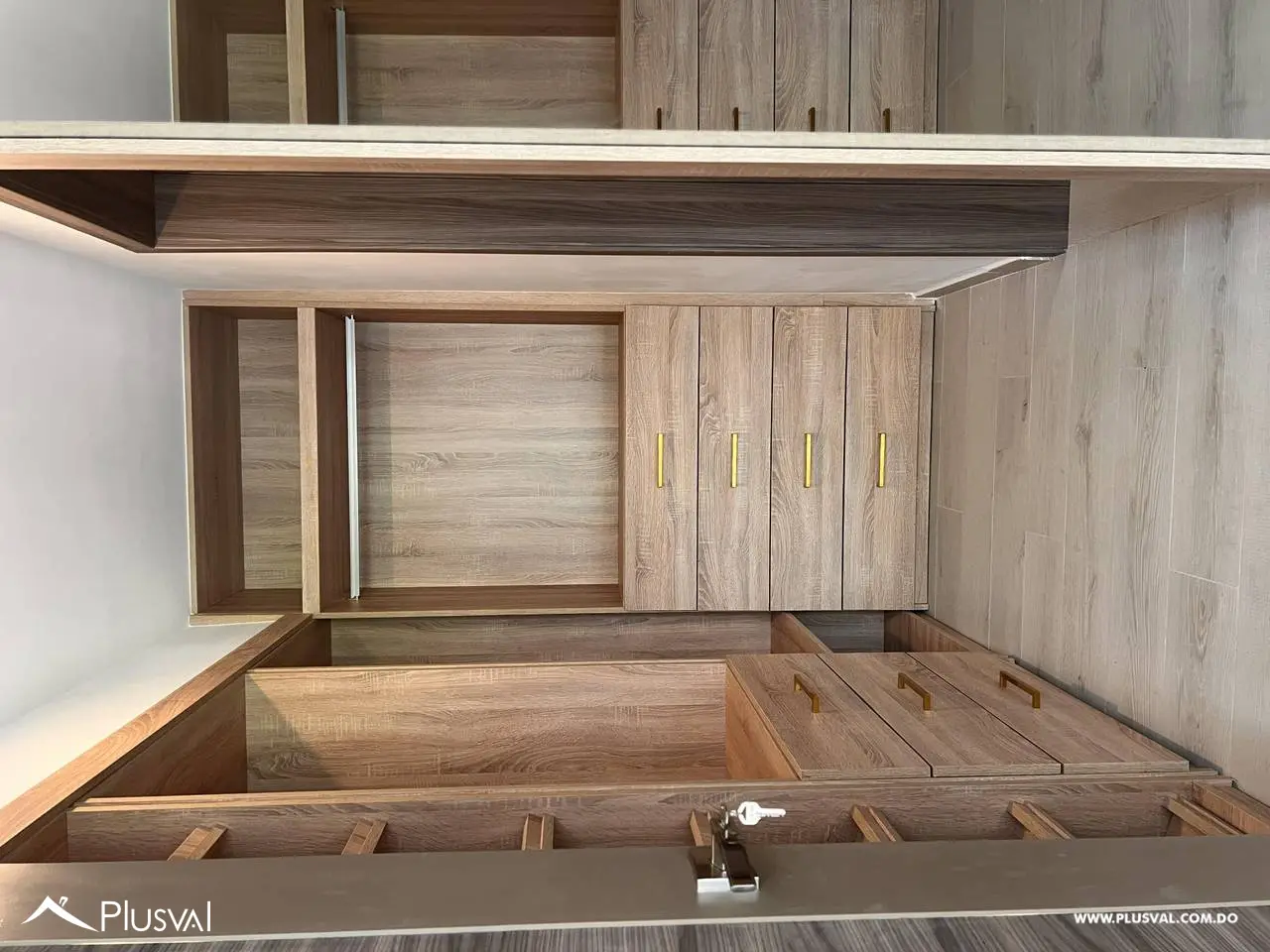 Casa en alquiler amueblada moderna de 4 habitaciones  en Cocotal Golf & Country Club 508051