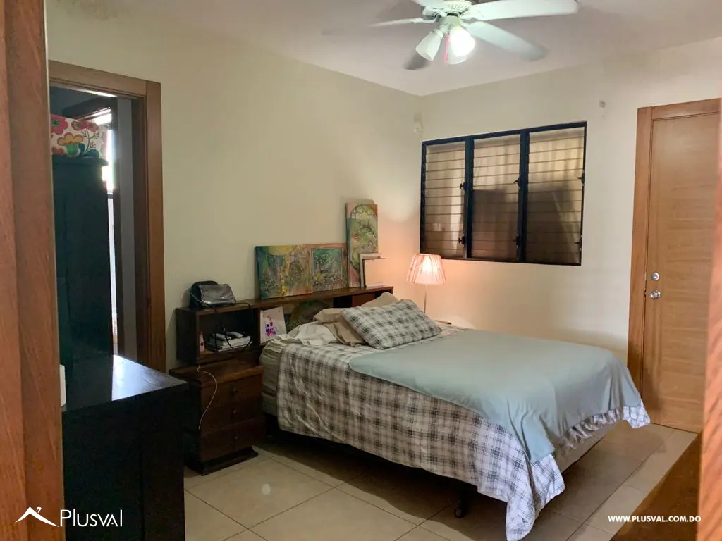 Amplia casa de dos niveles en venta en Isabel Villas 471056