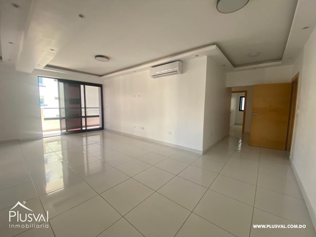 Moderno y Amplio Apartamento con Linea Blanca 263239
