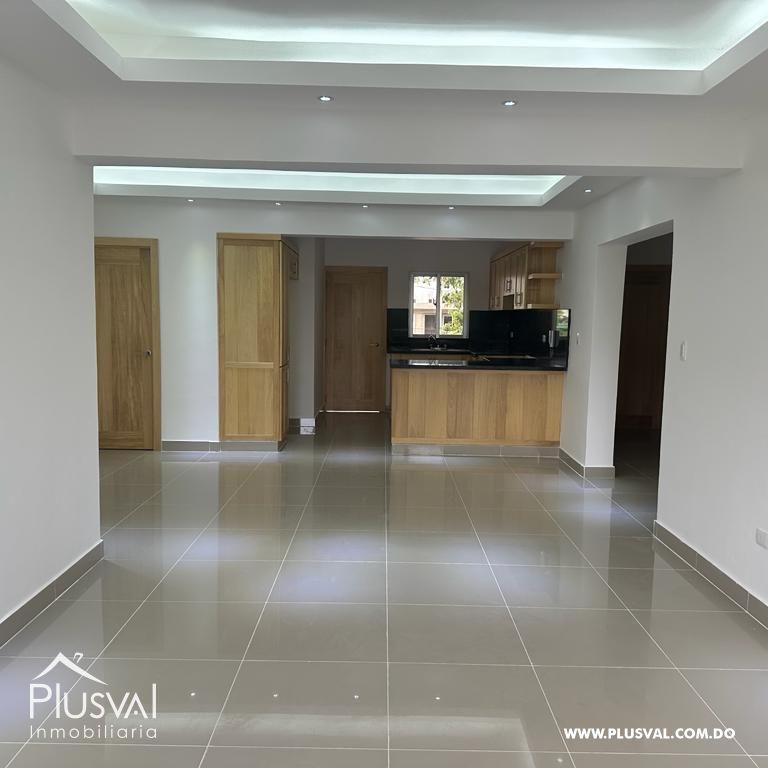 Proyecto con excelentes acabados y cómodos 140  metros de apartamento. 425480
