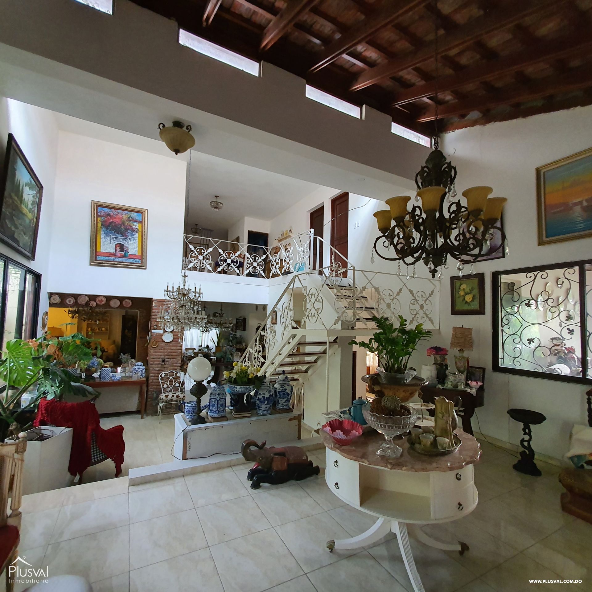 Amplia casa en venta para proyecto en Los Ríos 232612