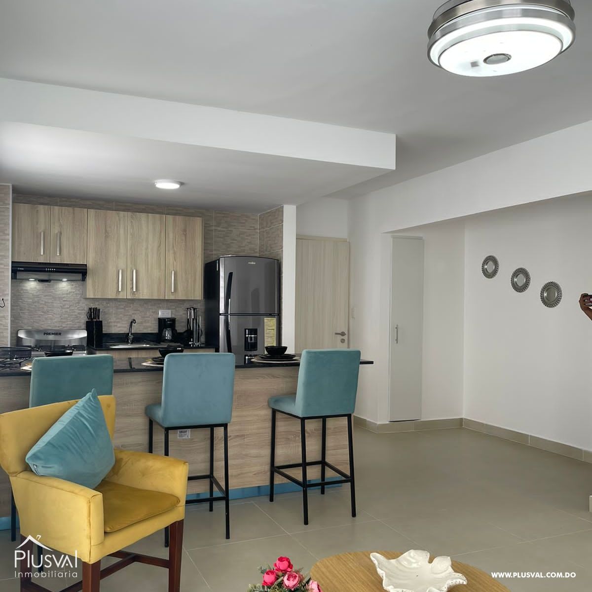 Apartamento amueblado en venta en Punta Cana con vista a la piscina 322021