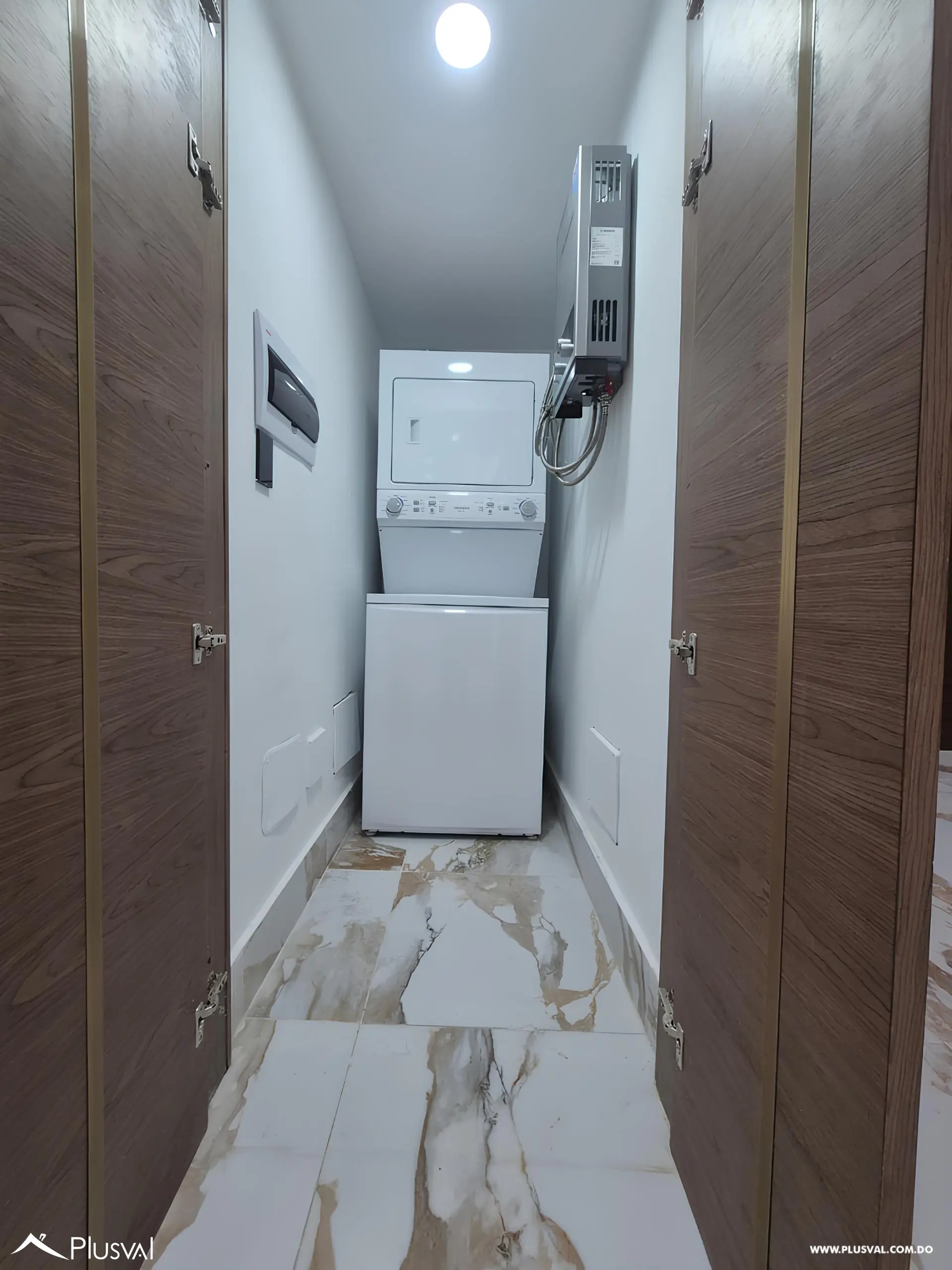 Se Vende apartamento de 1 habitación + Línea Blanca en Paraíso 506316