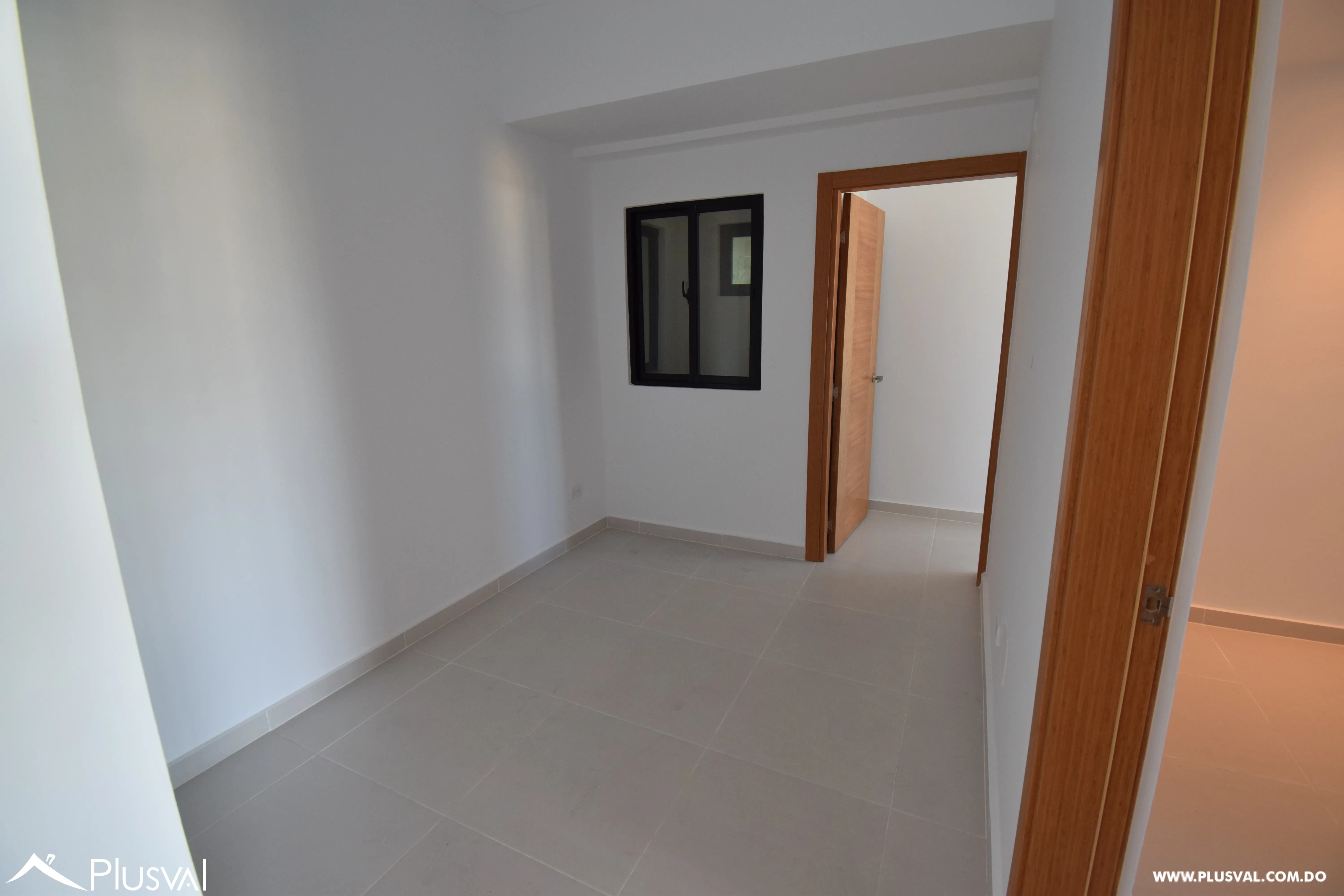 Apartamento en alquiler de 2 habitaciones mas estudio 487647