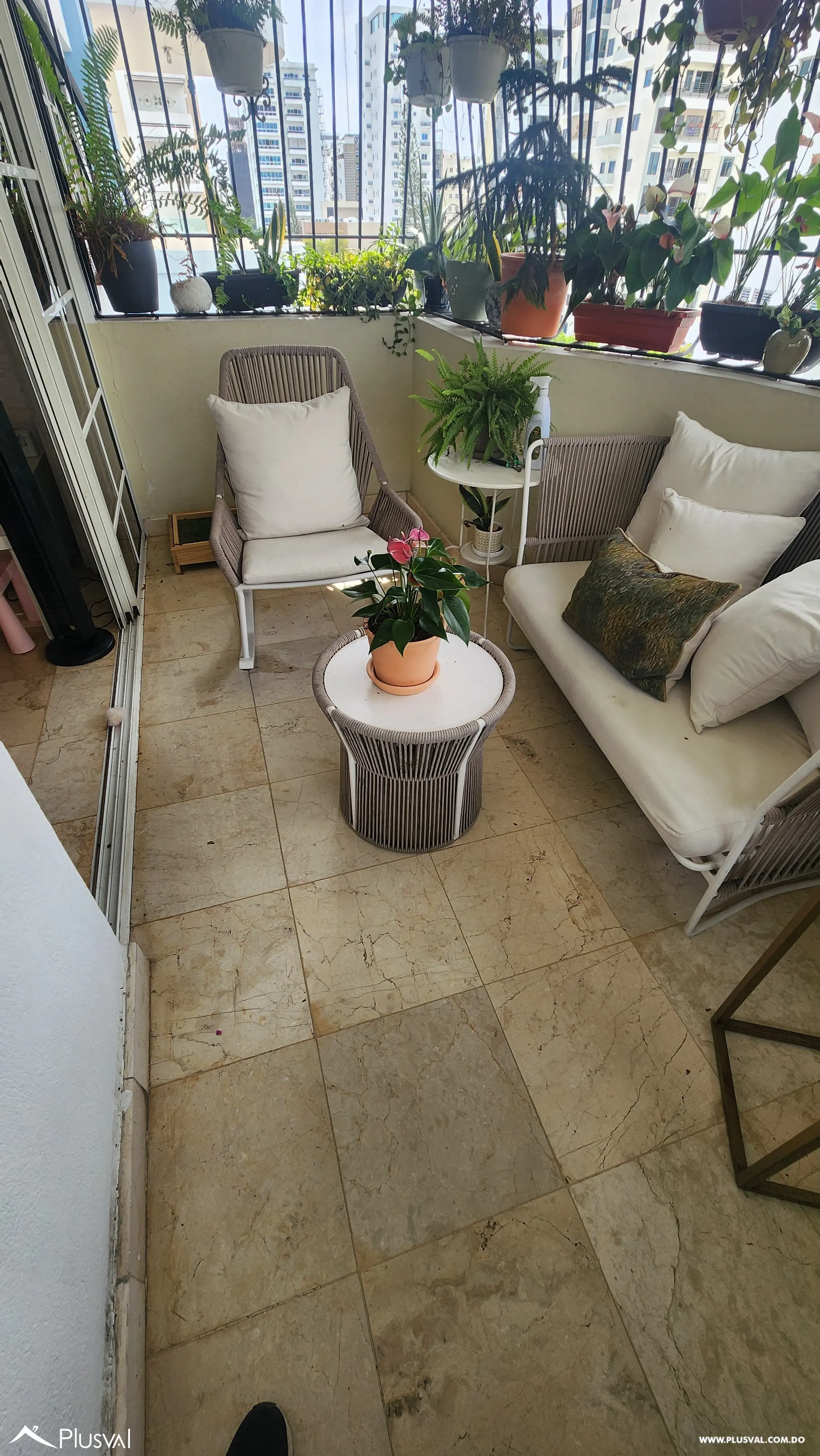 Se vende apartamento clasico en Naco. 469436