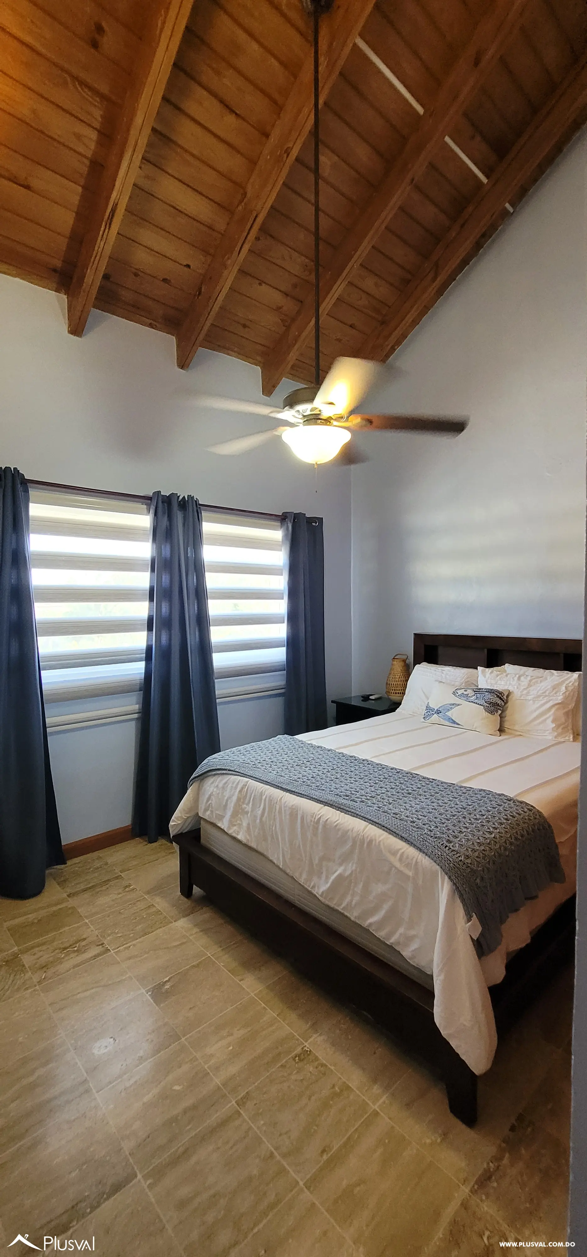 AMPLIO APARTAMENTO EN VENTA EN RESIDENCIAL CERRADO, CON PISCINA Y CON VISTA Y ACCESO DIRECTO A PLAYA BIBIJAGUA 484357