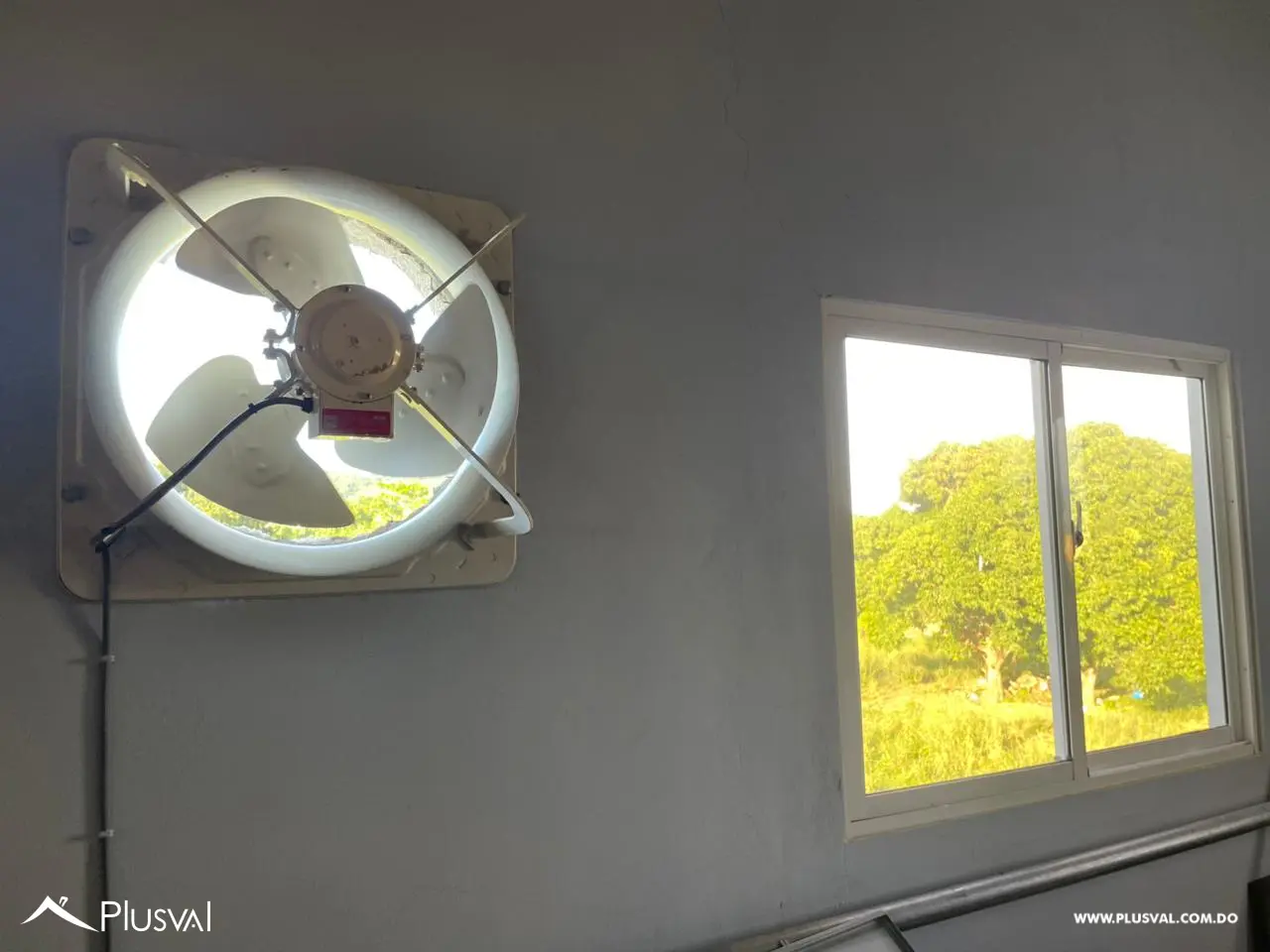 Nave Industrial en La Vega: Perfecta para Actividades Manufactureras y Logísticas 474430