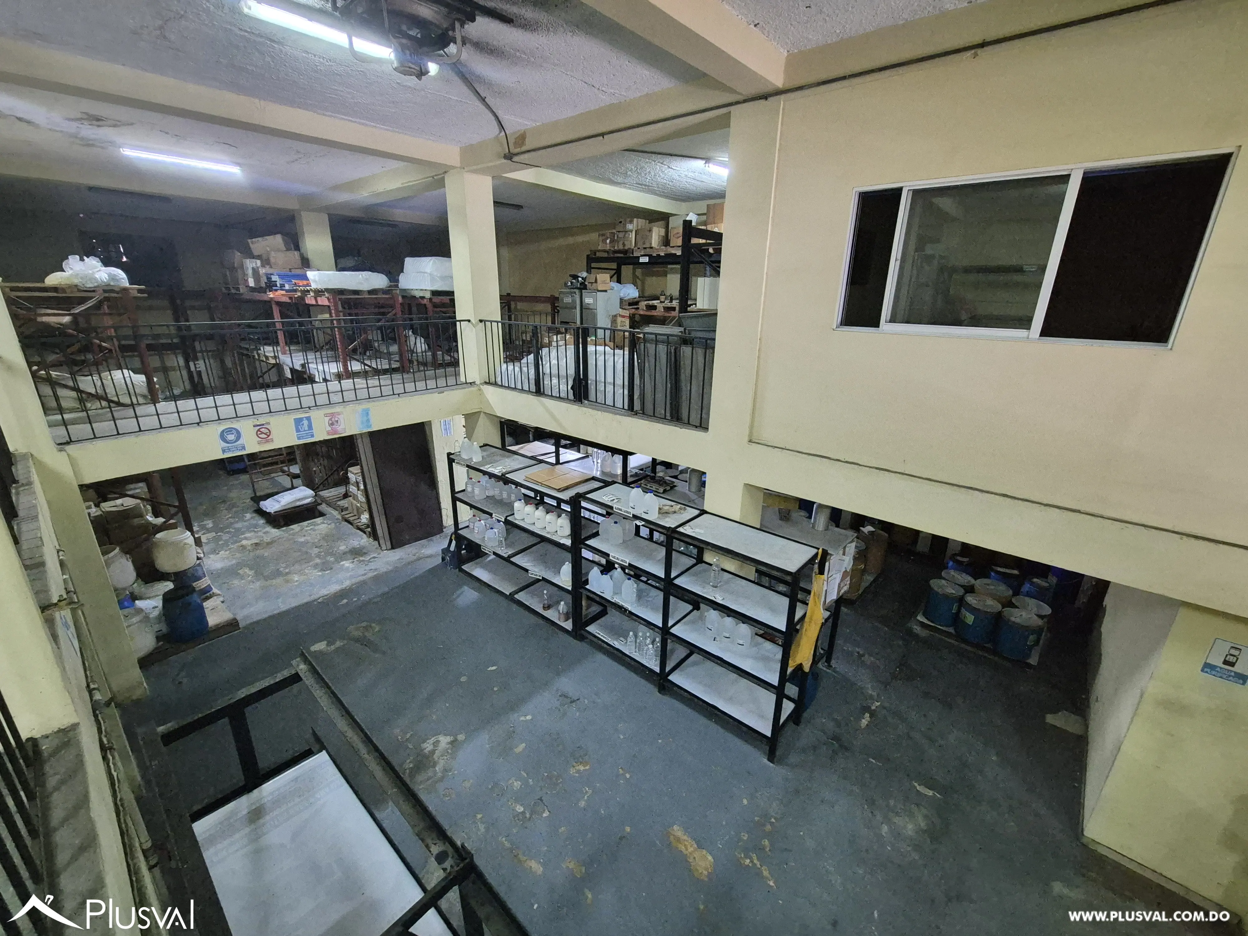 Edificio comercial en venta en Villa Juana 484114