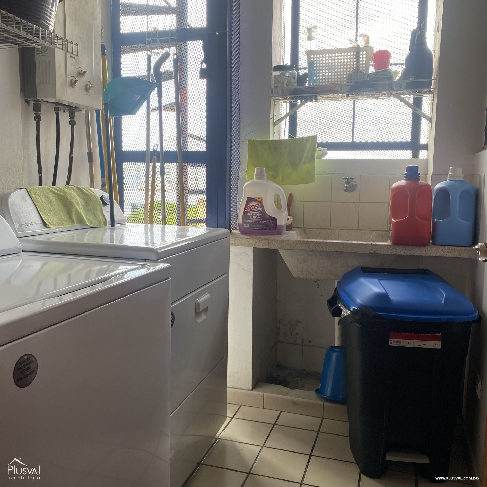 Amplio y fresco Apto clásico con Terraza Privada 366203