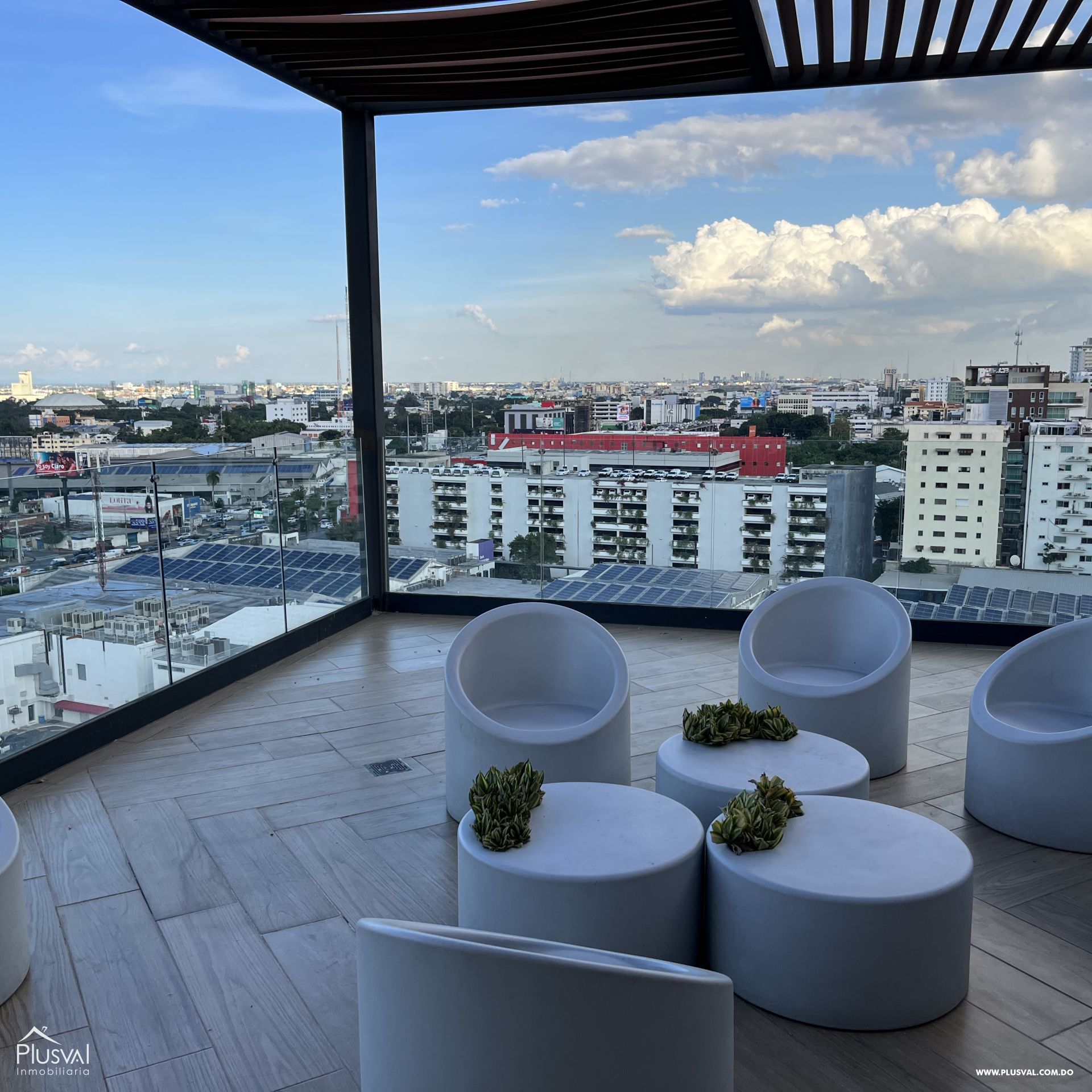 Amplio apartamento en el centro del sector de Serralles 327731