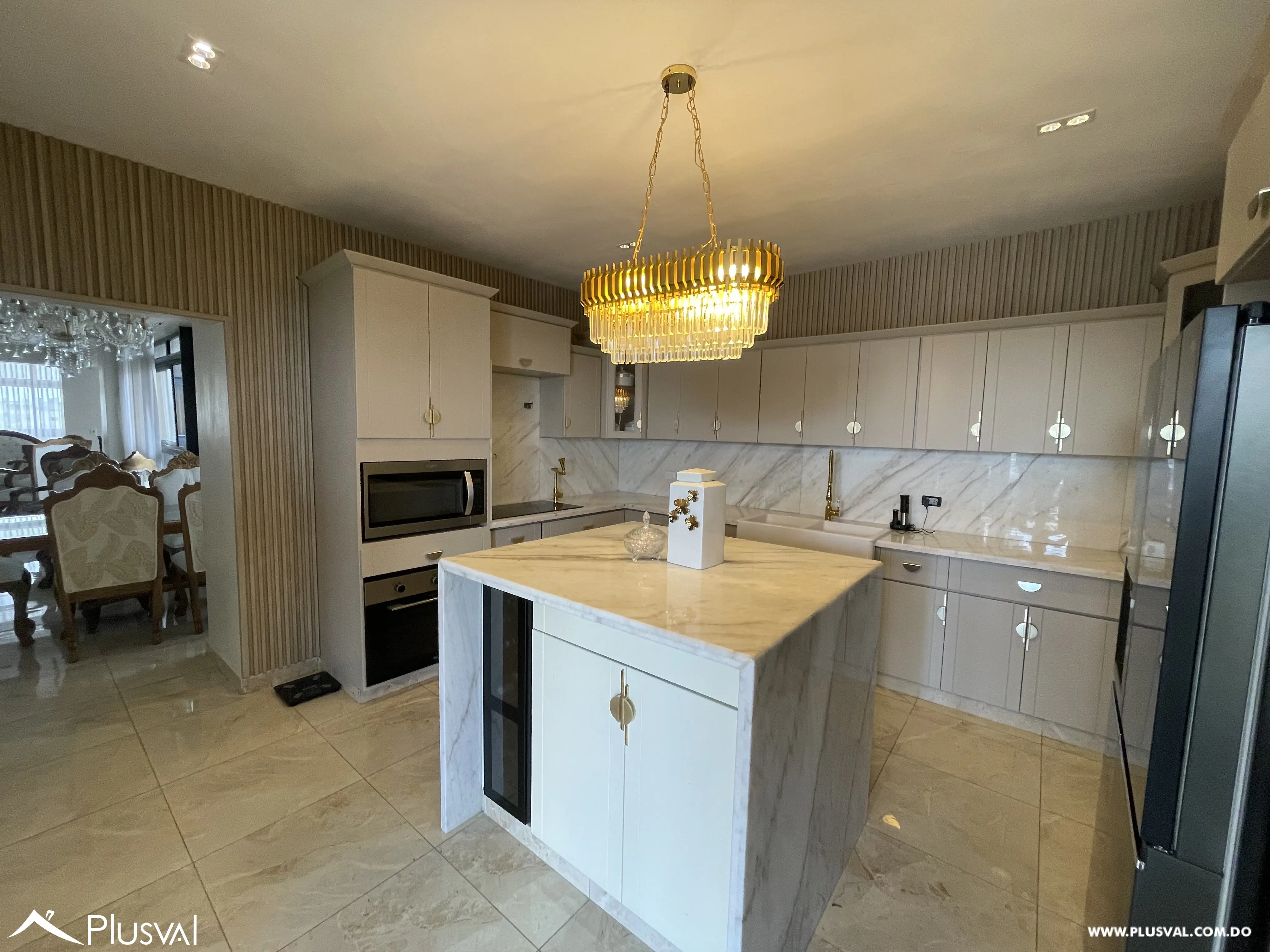 Apartamento en venta 3Hab · Dos Cocinas caliente y fría· 3 Parqueos · SDE 508620