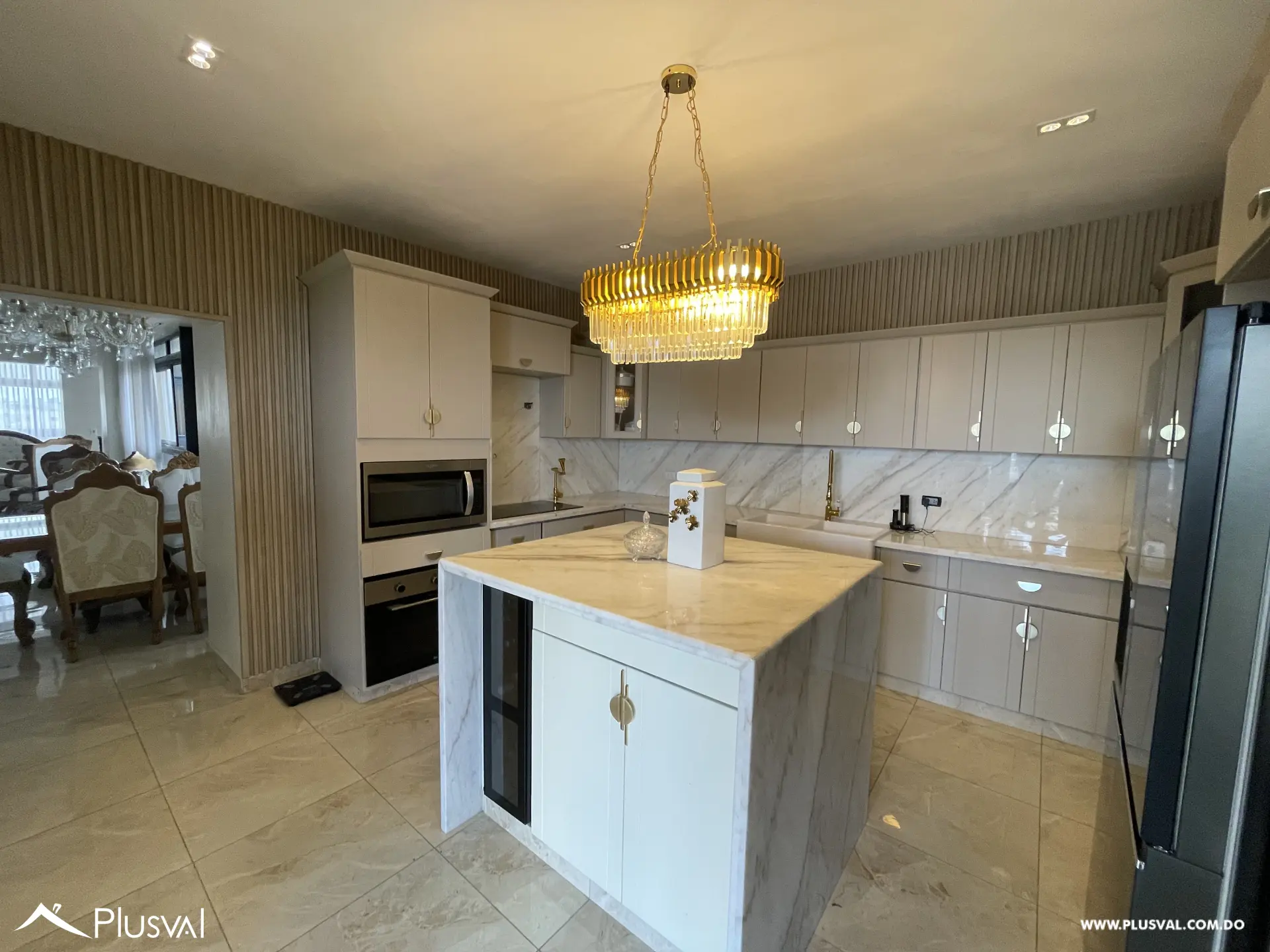Apartamento en venta 3Hab · Dos Cocinas caliente y fría· 3 Parqueos · SDE 508620