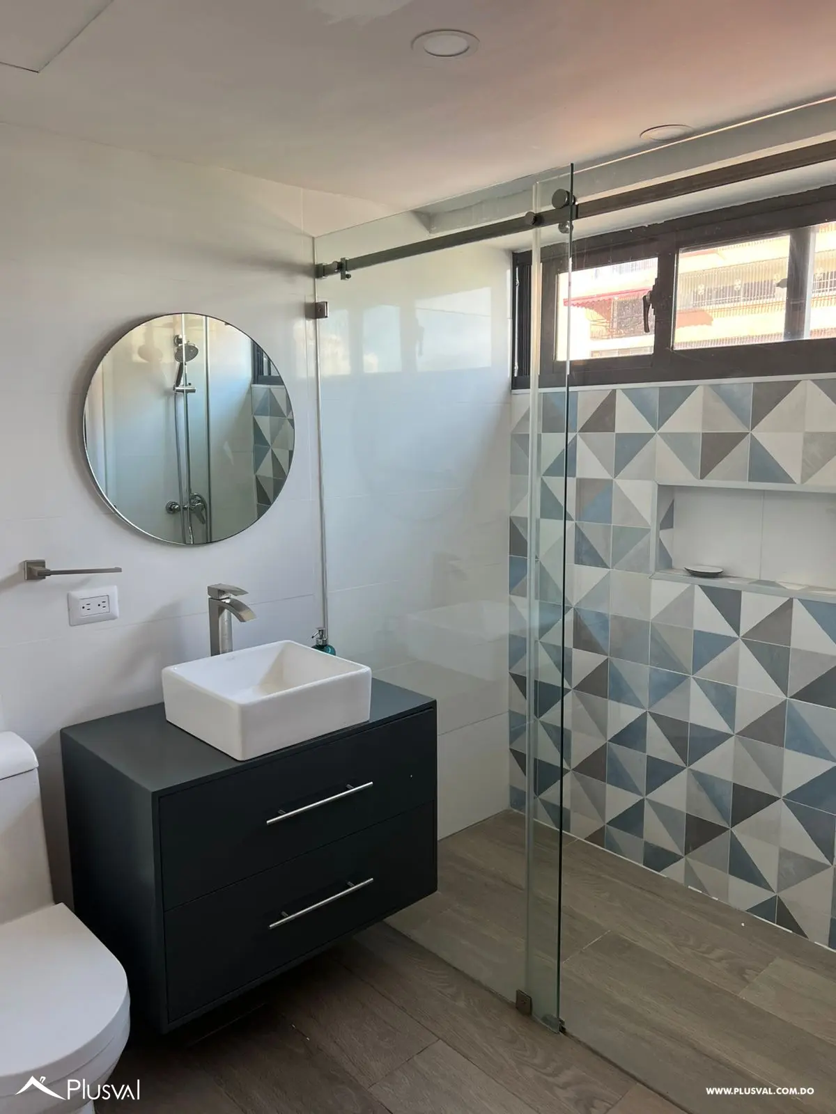 Se alquila apartamento amplio de 3 habitaciones amueblado 502340