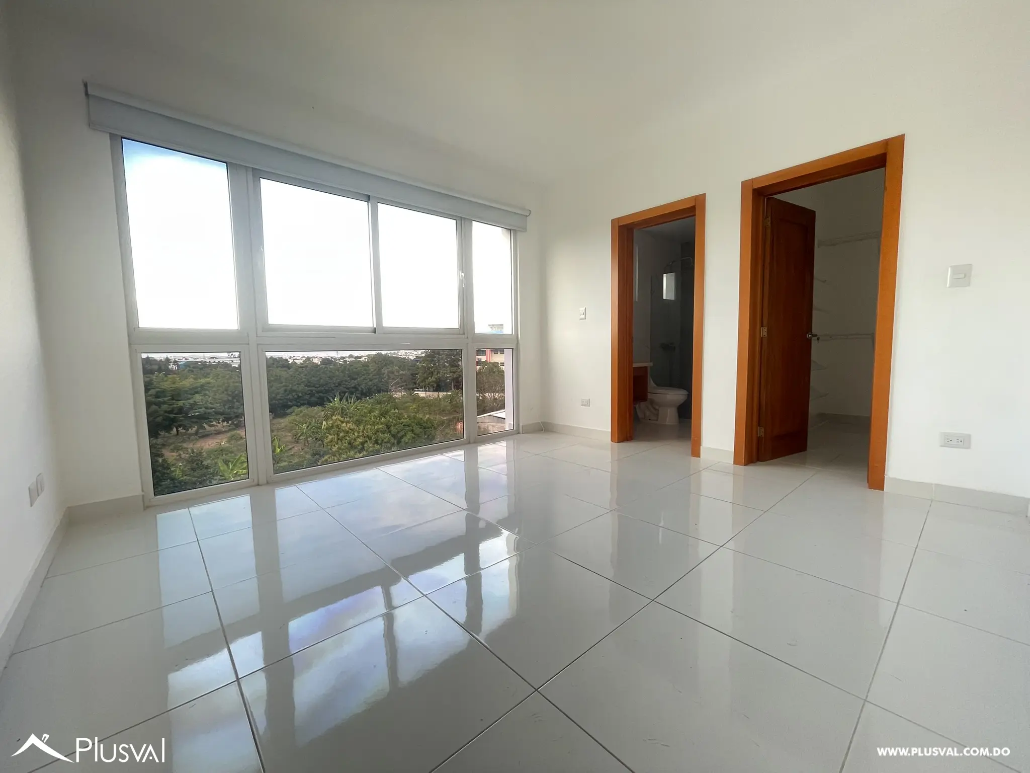 Apto. Alquiler - Av. Hispanoamericana - 5to Nivel - Zona Residencial 484995