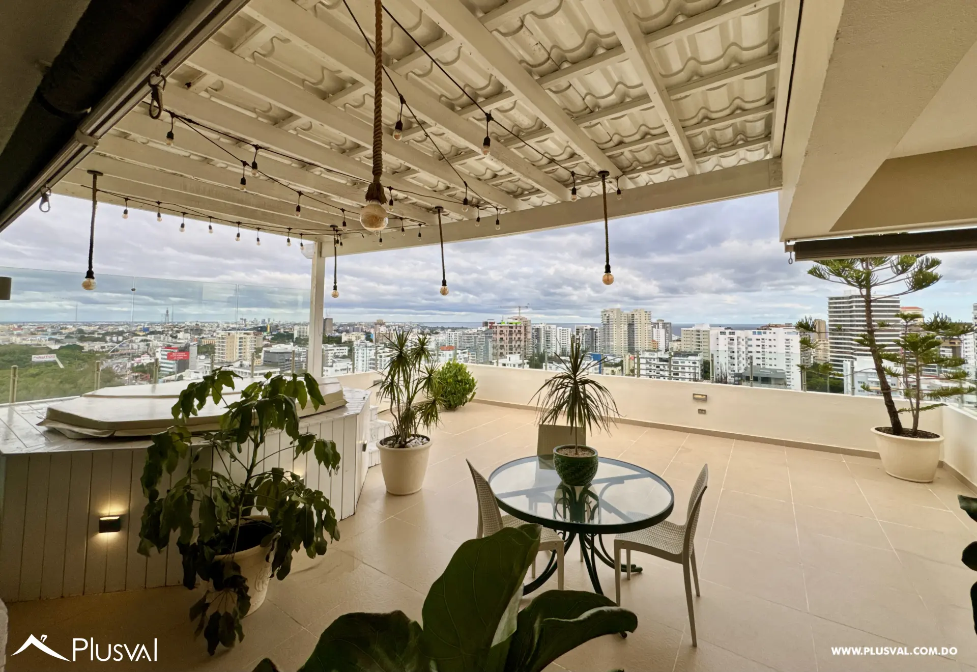 Penthouse en venta de 4 habitaciones en Naco. 485455