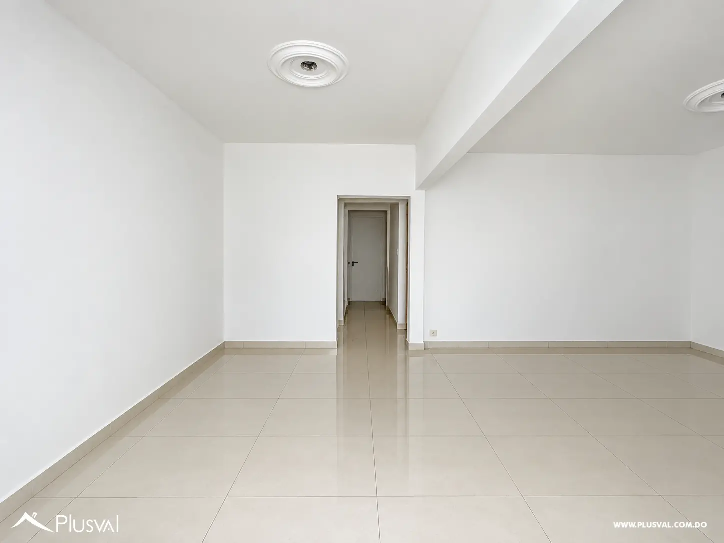 Alquilo Excelente Local Comercial en 1er Nivel en el Vergel 525041