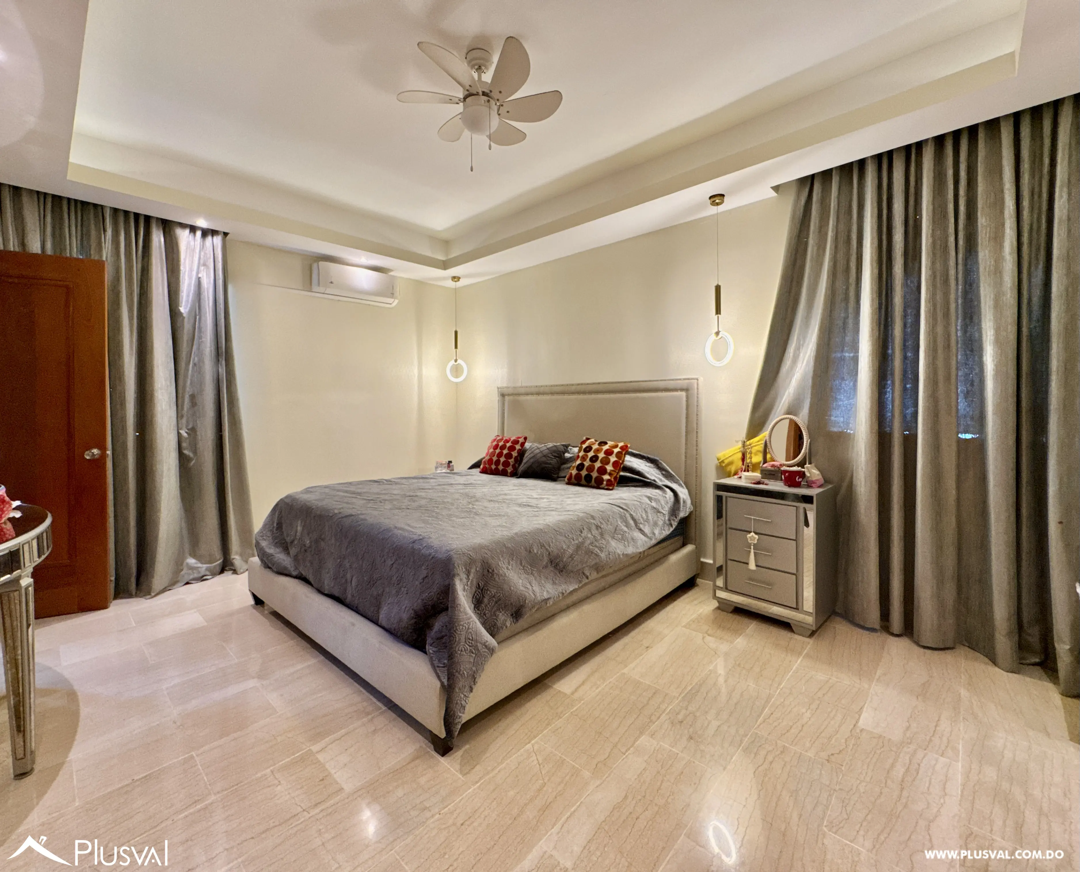 Penthouse en venta de 4 habitaciones en Naco. 485442