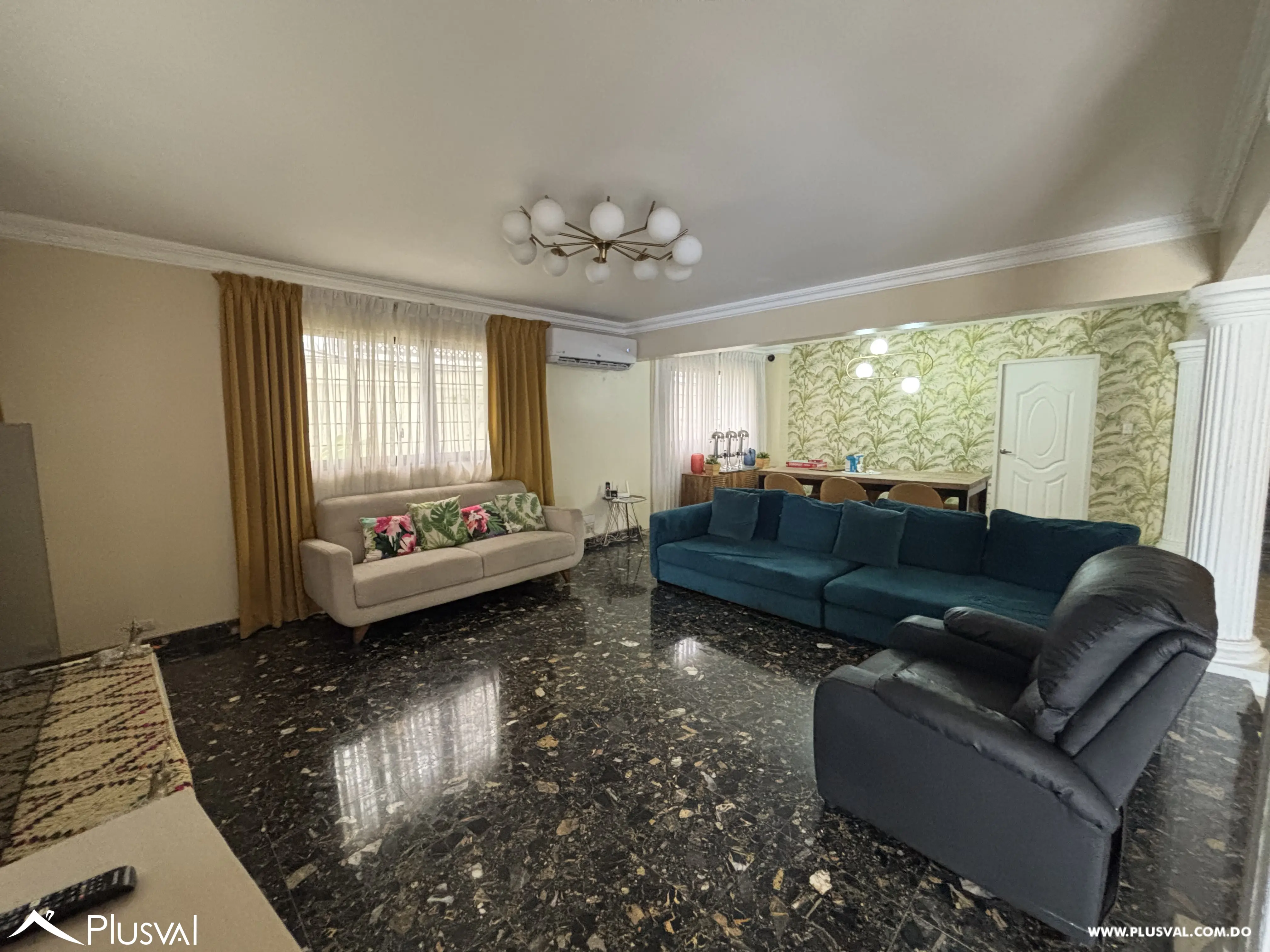 Amplia casa en venta en Las Praderas 469980