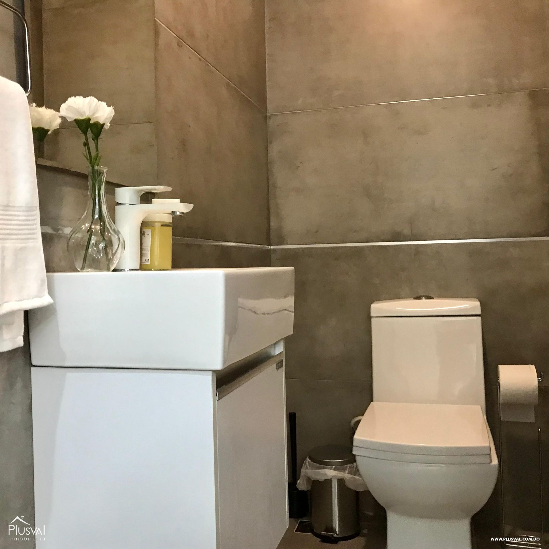 Apartamento en alquiler, en Piantini 321525
