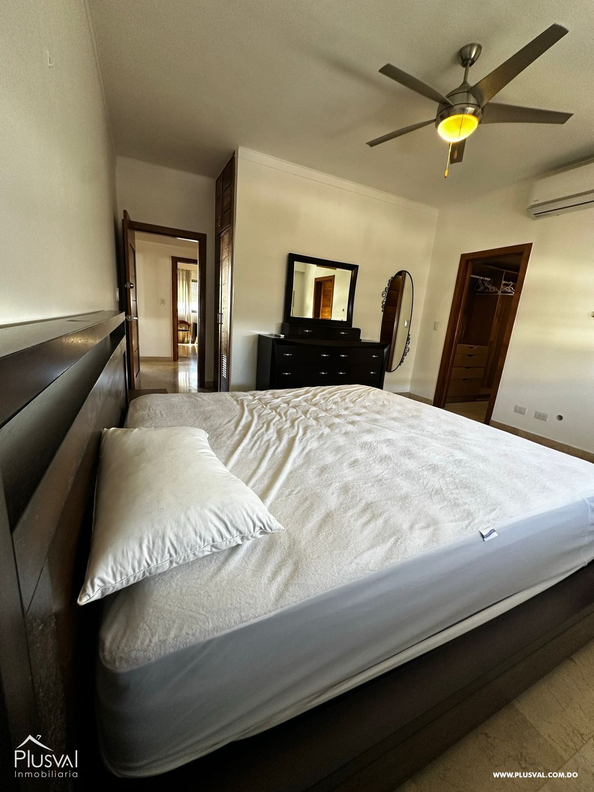 Residencia de lujo en Evaristo Morales. Amplio, privado y estratégicamente ubicado. 319270
