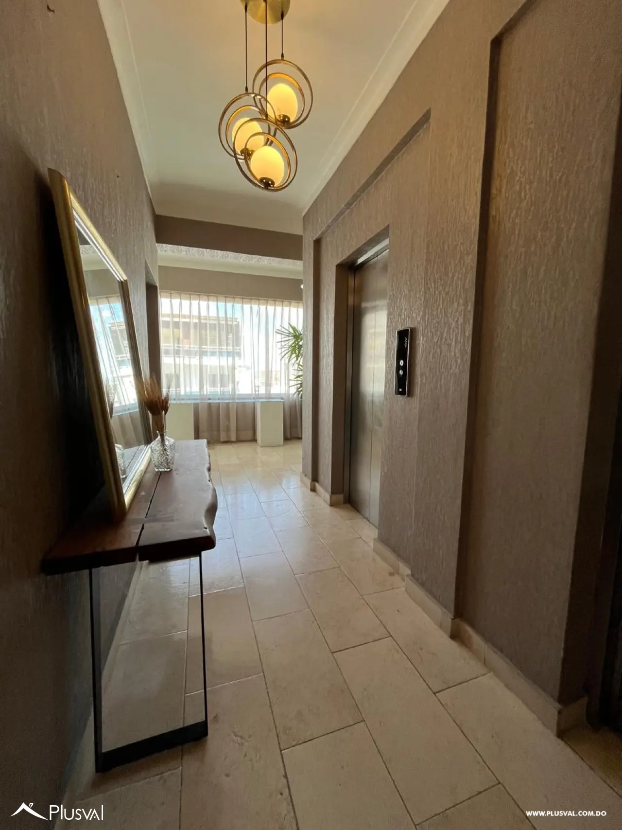 Apartamento de 3 habitaciones en venta en Serrallés 481861