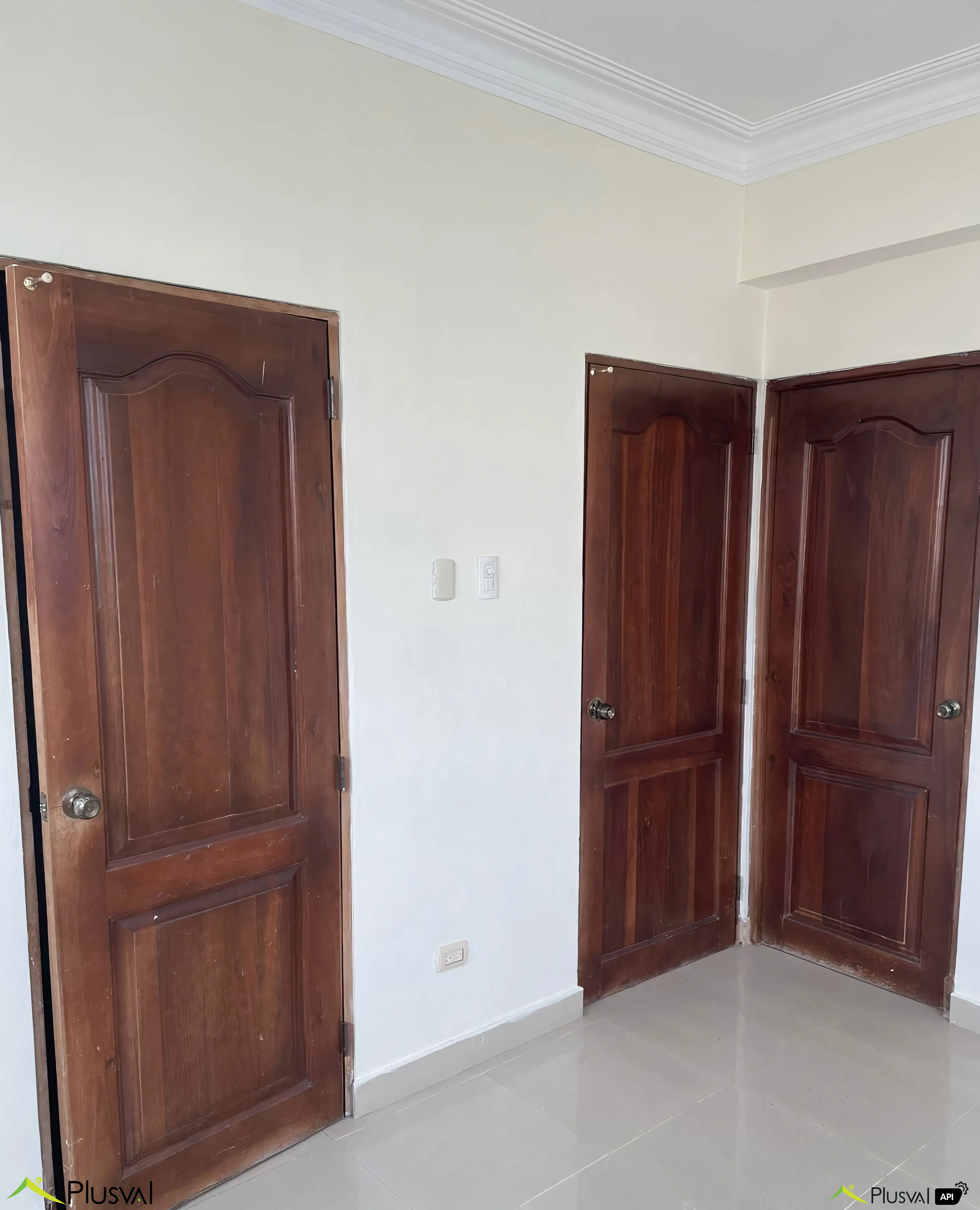 Alquilo amplio apartamento de dos habitaciones en El Millón 450881